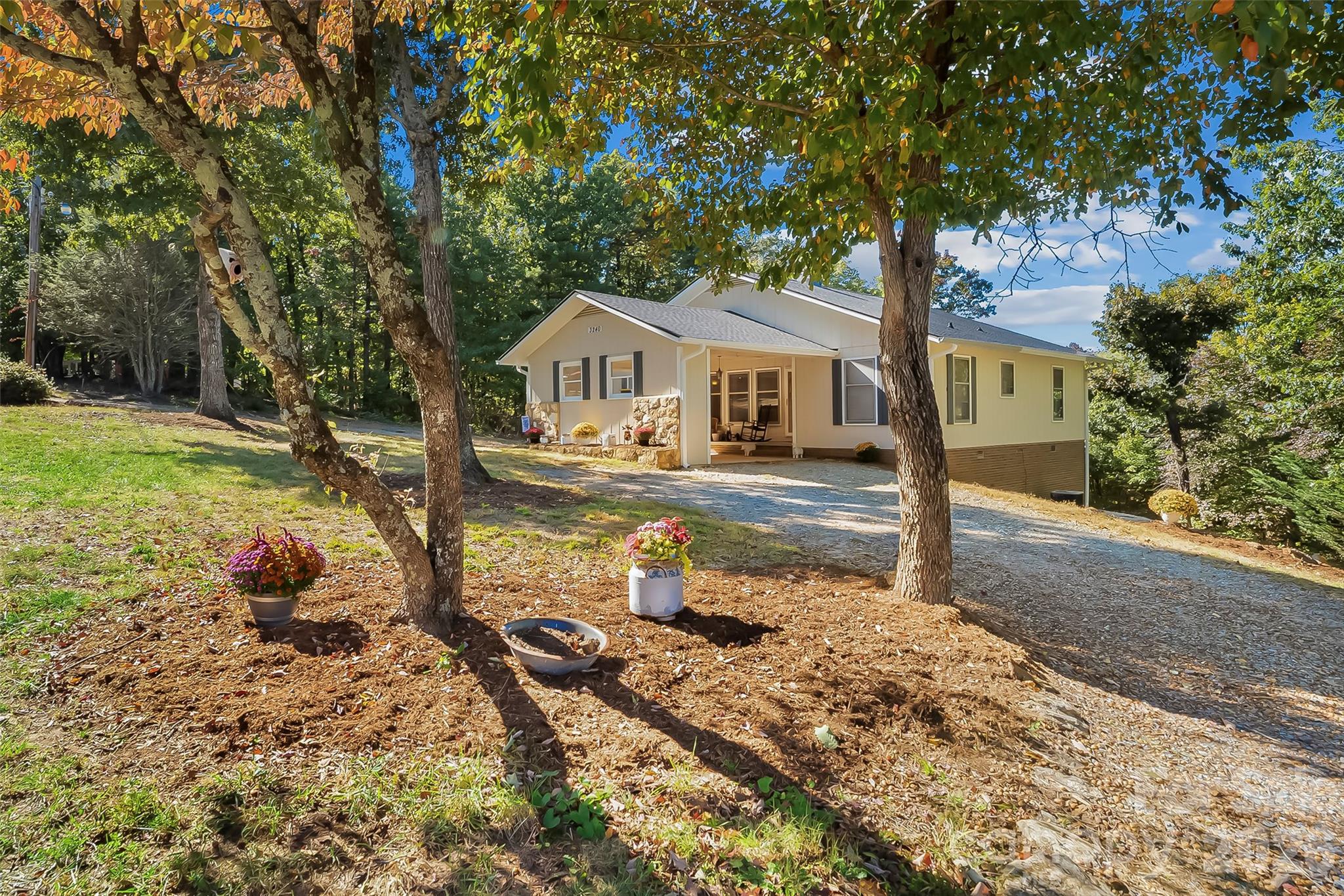 3240 Holly Road