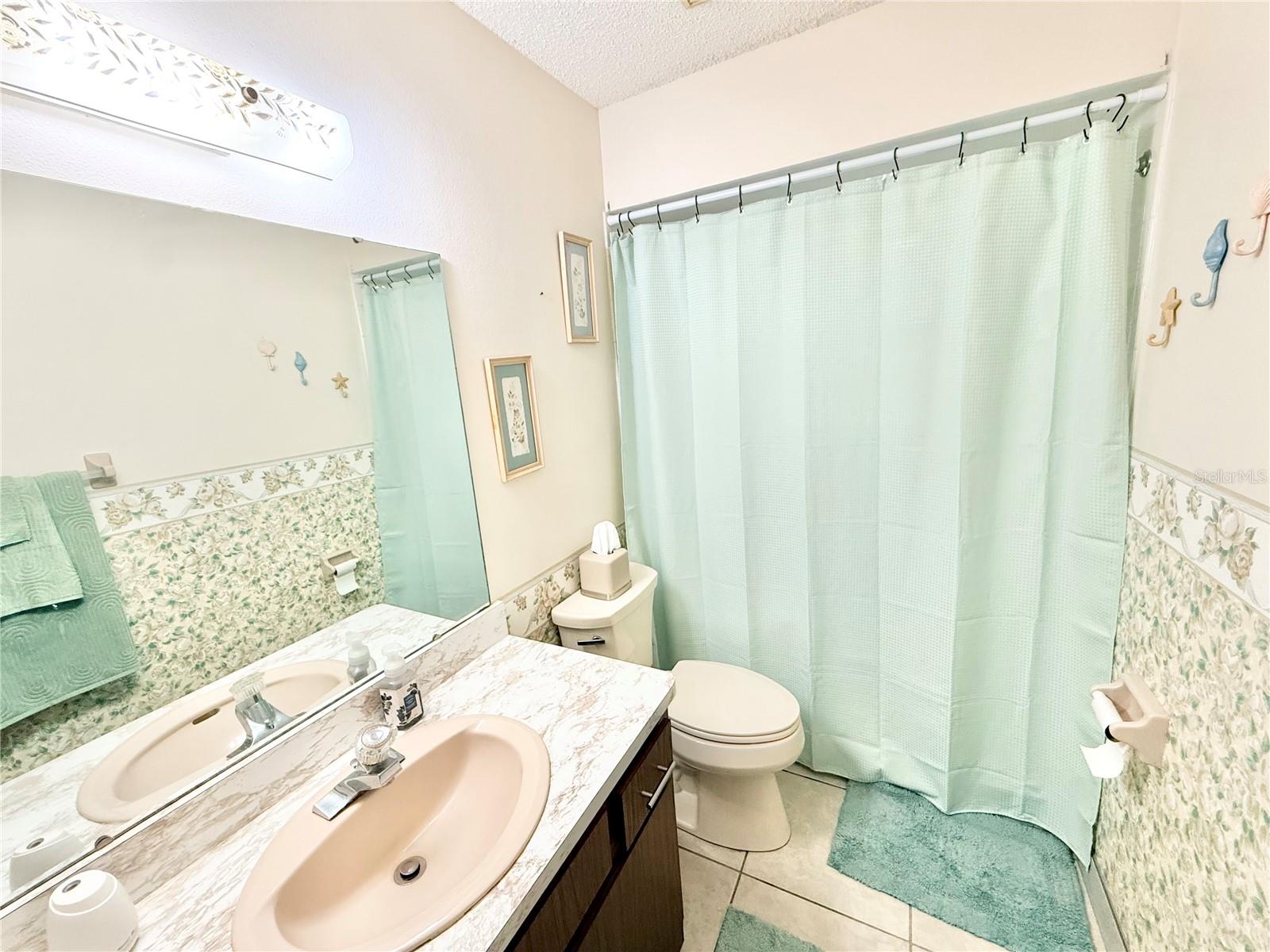 Single Family Residence at 1031 PARK AVE, TAVARES, photo 8 of 26