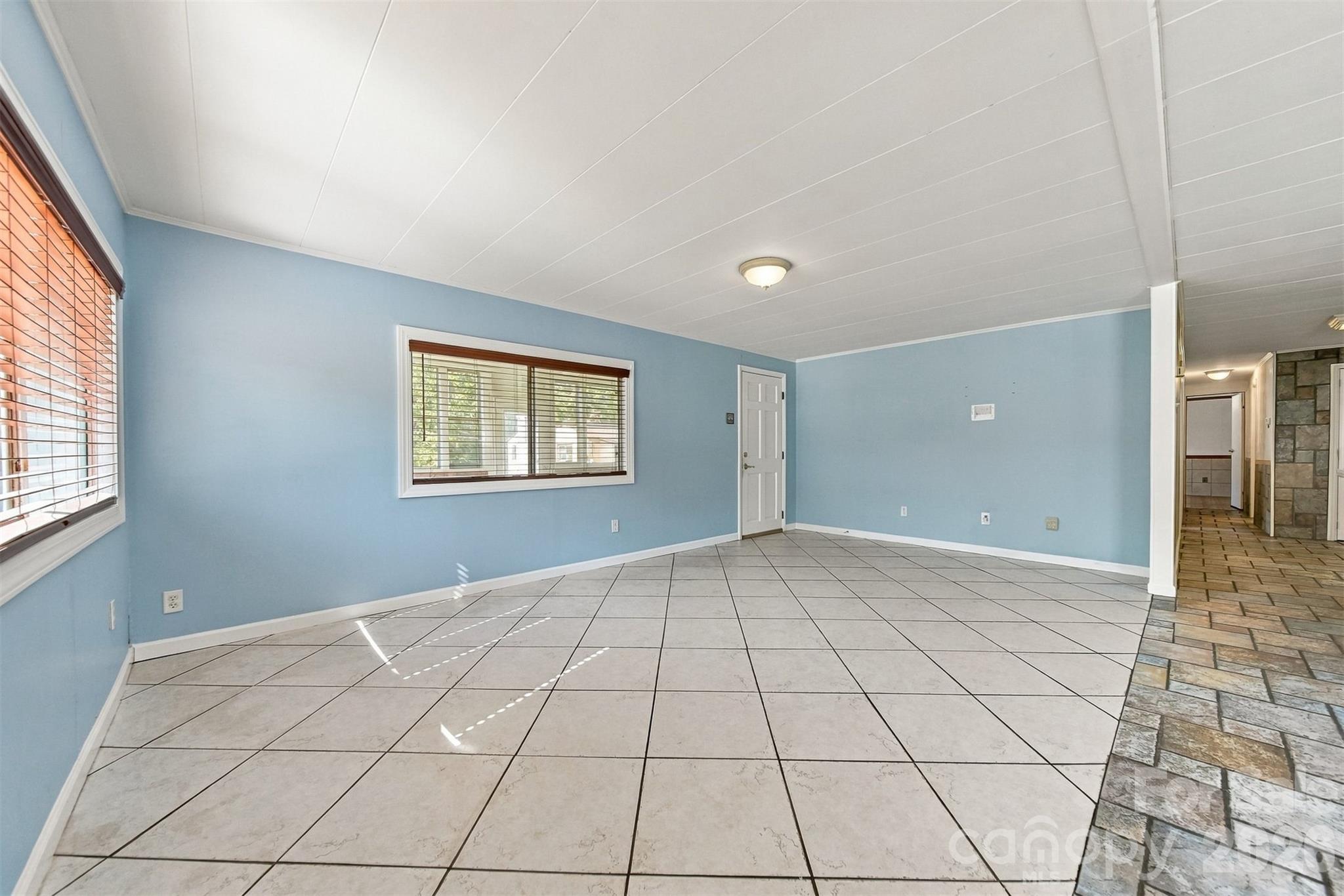 Single Family Residence at 1430 25th Street NE, Hickory, photo 9 of 47