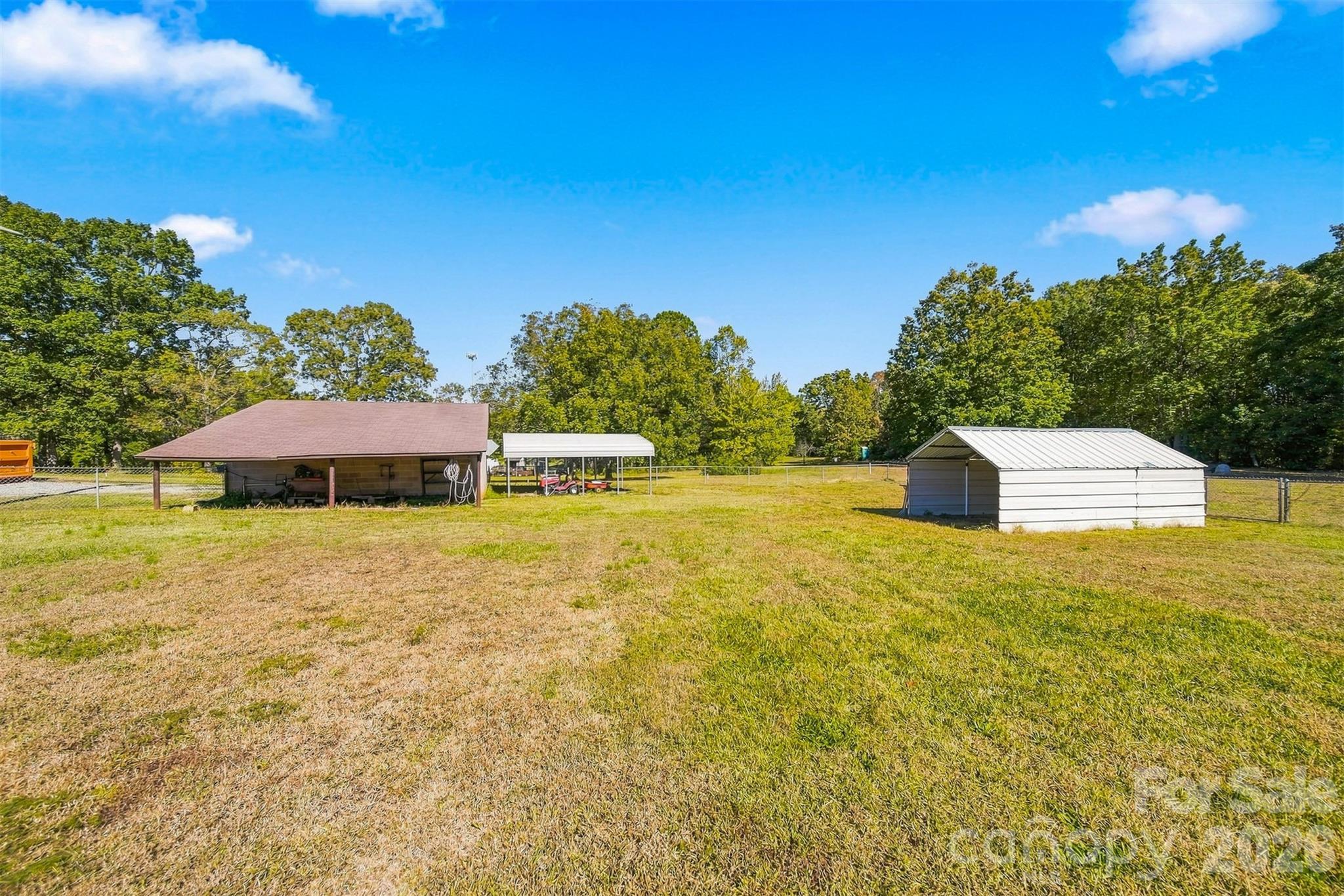 Lean to off Workshop and an additional carport - 1430 25th Street NE, Hickory