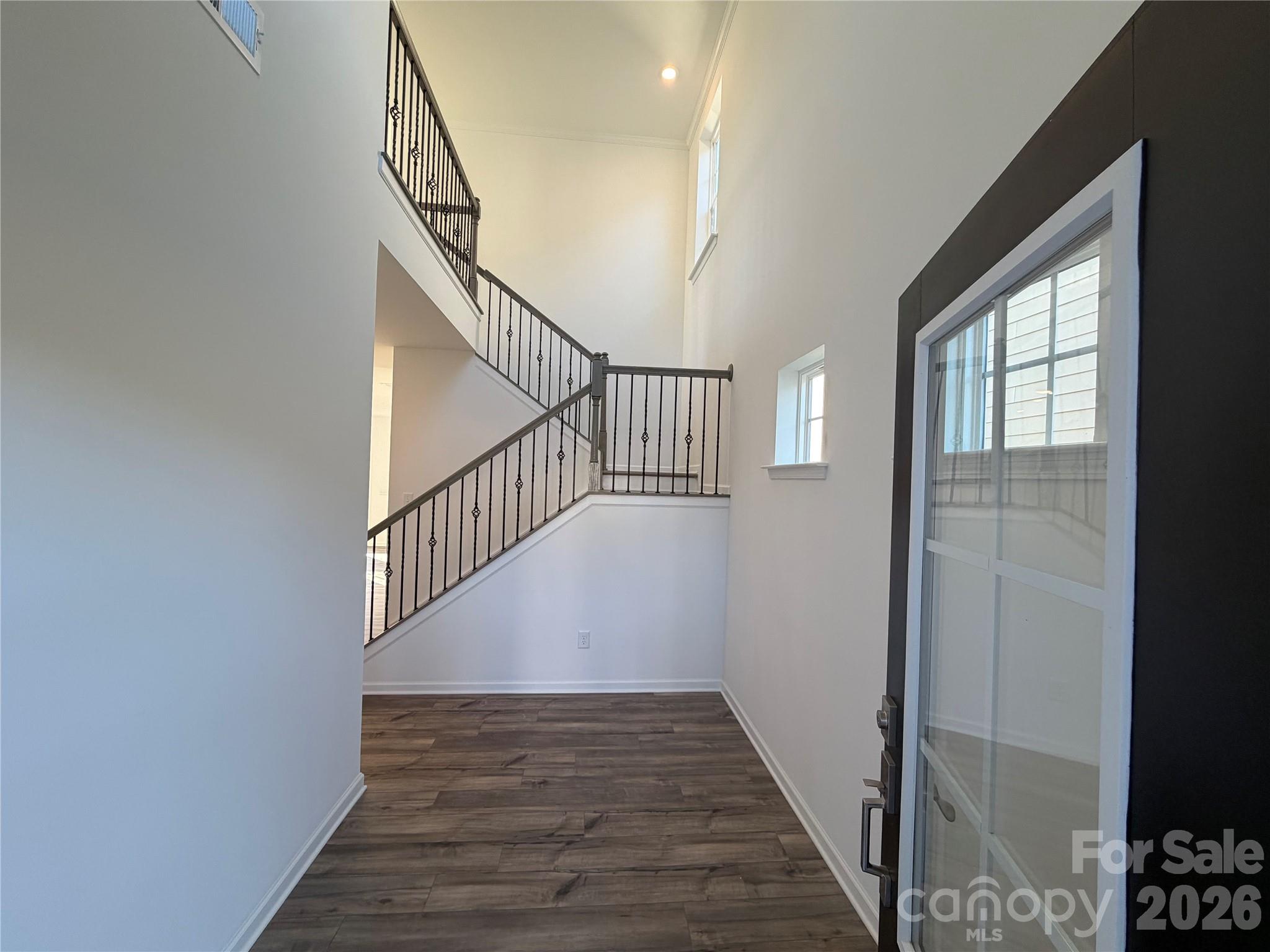 Single Family Residence at 1133 Coopers Court, Belmont, photo 4 of 31