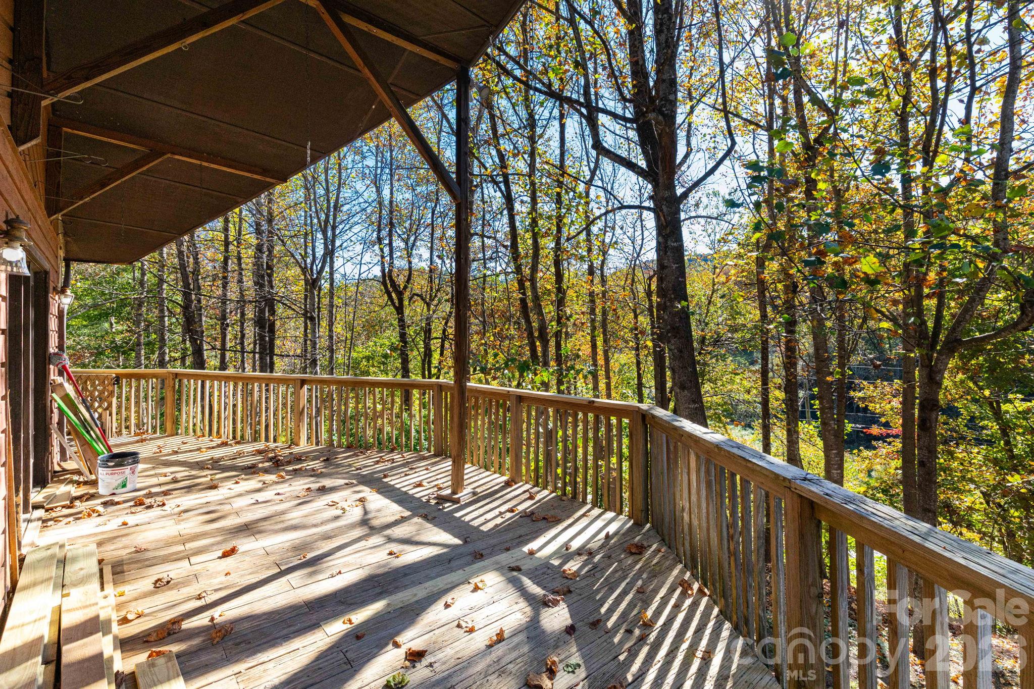 Side Deck - 65 Chestnut Hill Road, Black Mountain