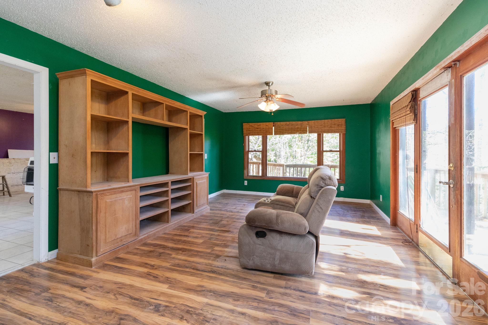 Living Room - 65 Chestnut Hill Road, Black Mountain