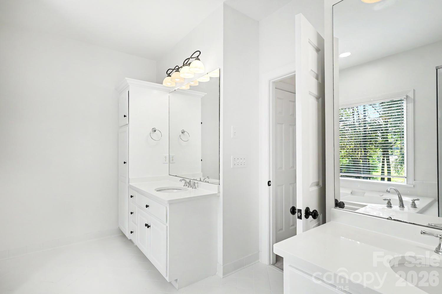Primary bath - 6325 County Donegal Court, Charlotte
