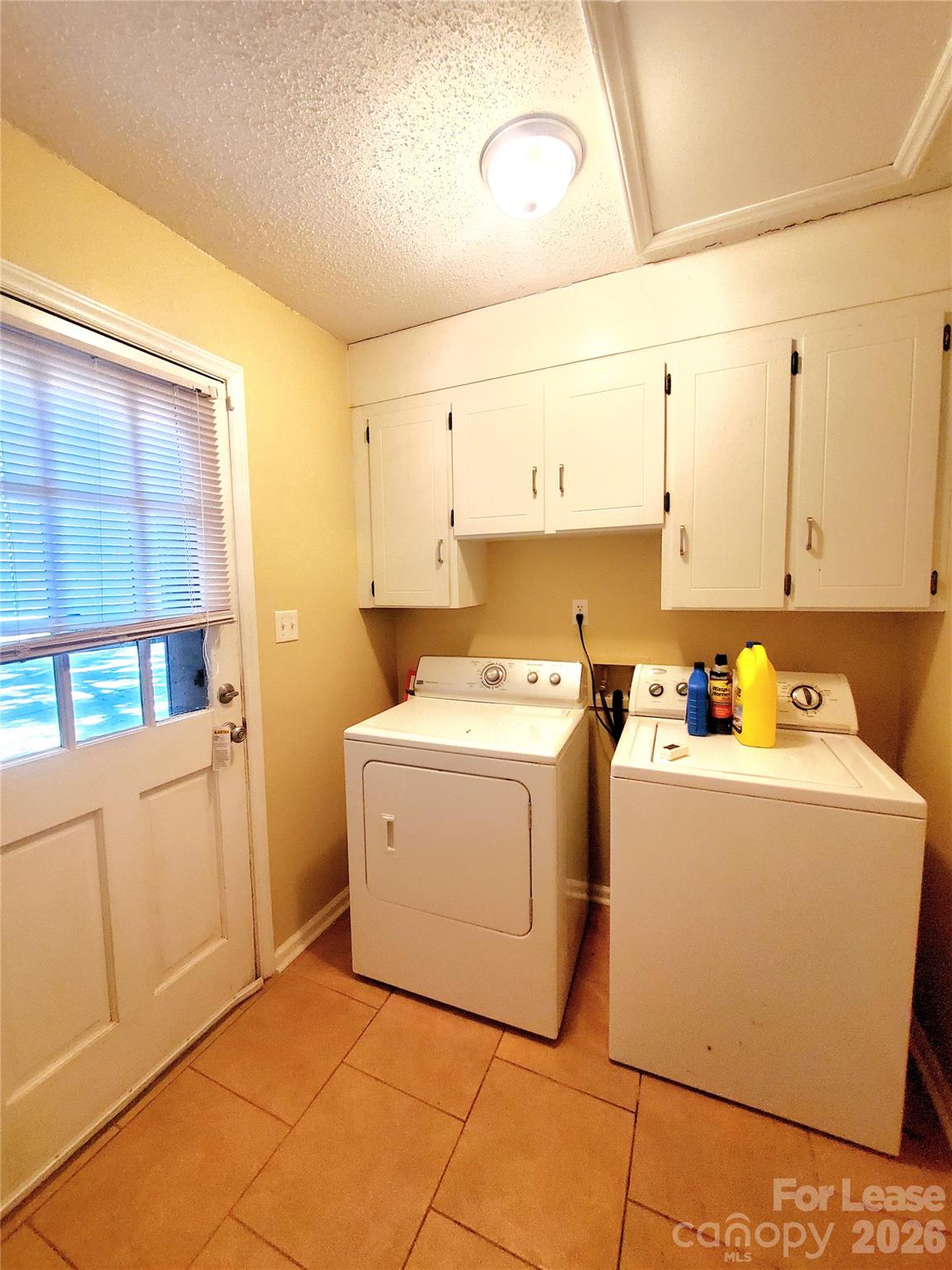 Single Family Residence at 1403 Crescent Street, Monroe, photo 10 of 33