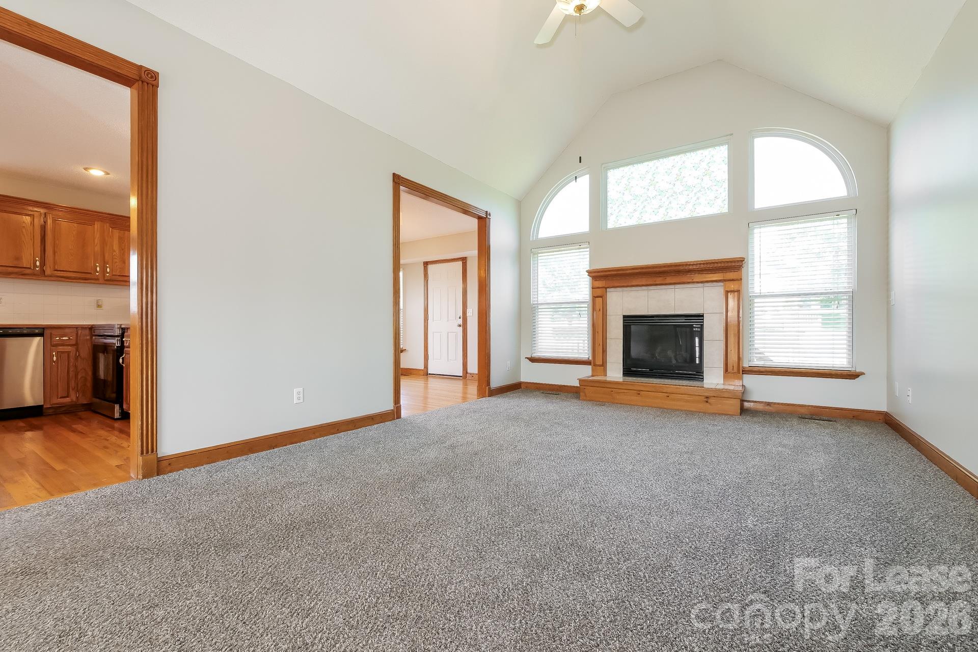 Single Family Residence at 1014 Black Oak Drive, Gastonia, photo 6 of 16