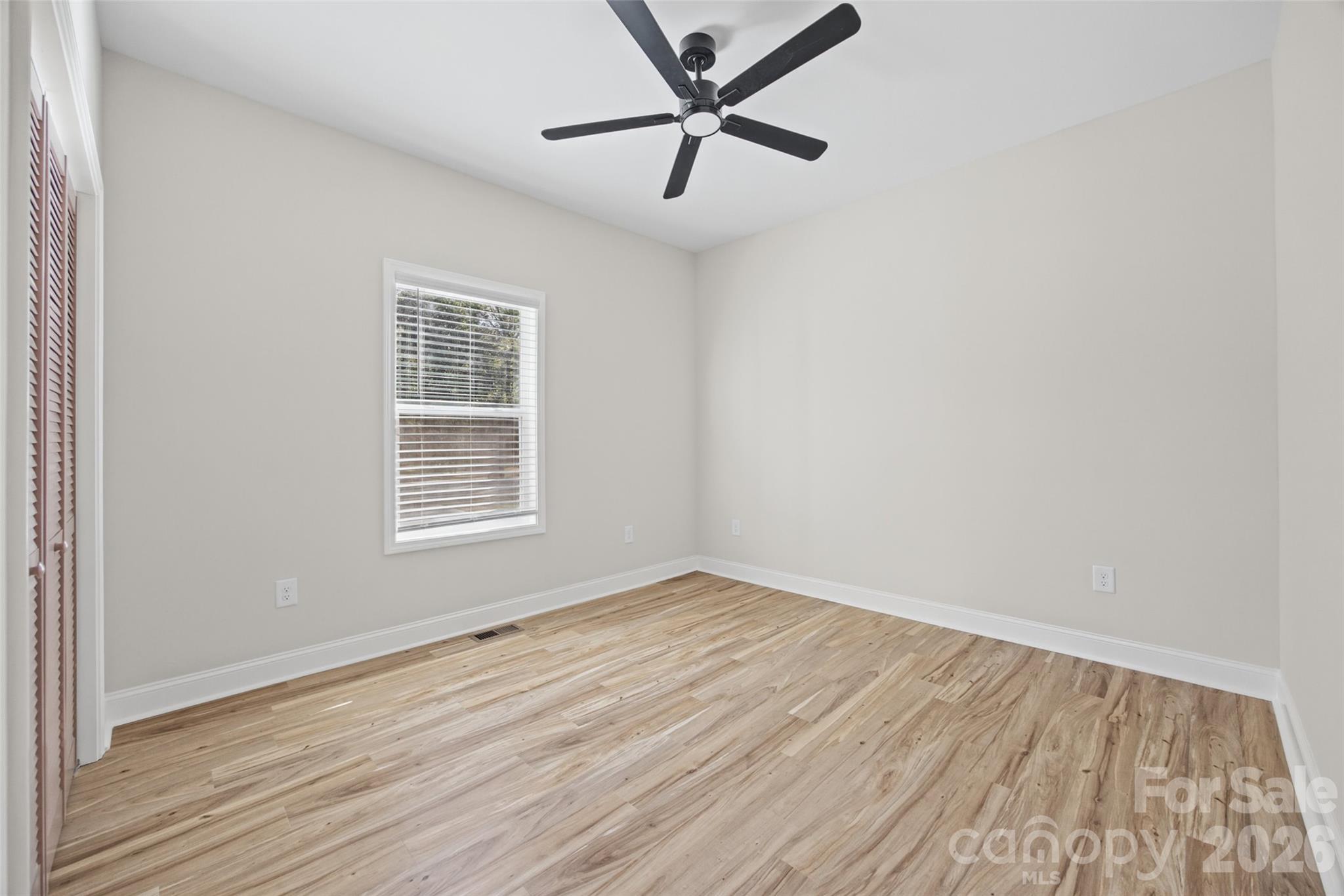 Single Family Residence at 187 Williams Street, York, photo 15 of 31