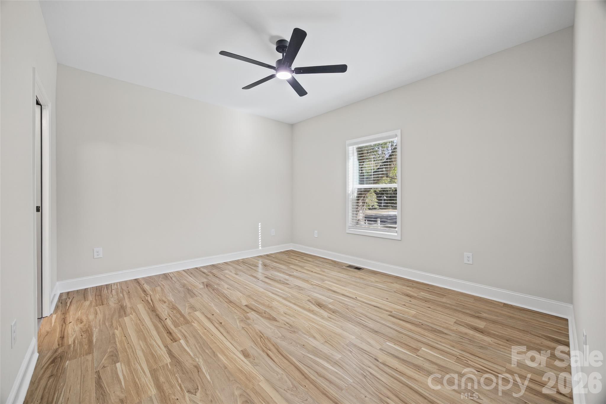 Single Family Residence at 187 Williams Street, York, photo 20 of 31