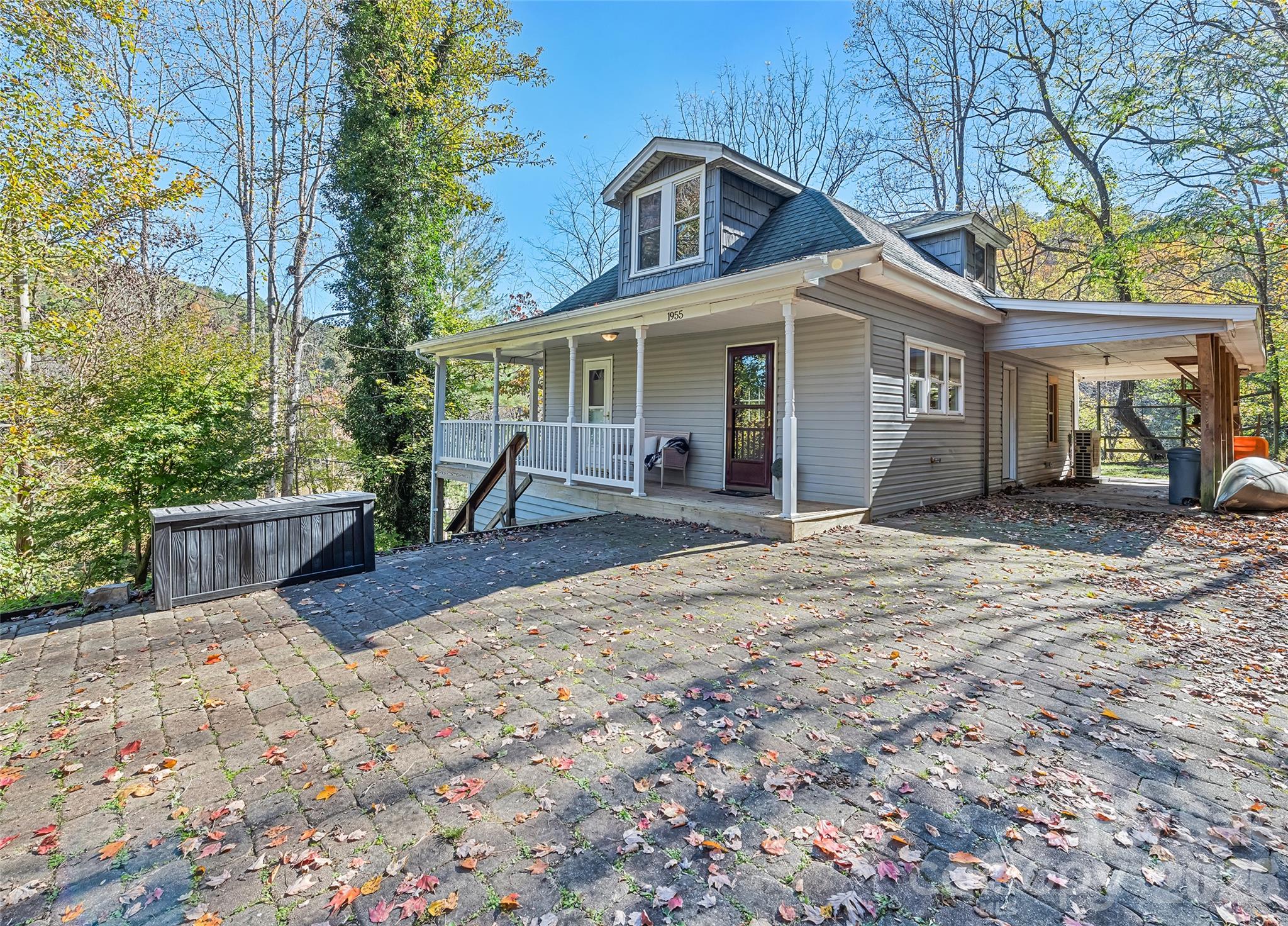 Single Family Residence at 1955 Mockingbird Lane, Sylva, photo 18 of 30