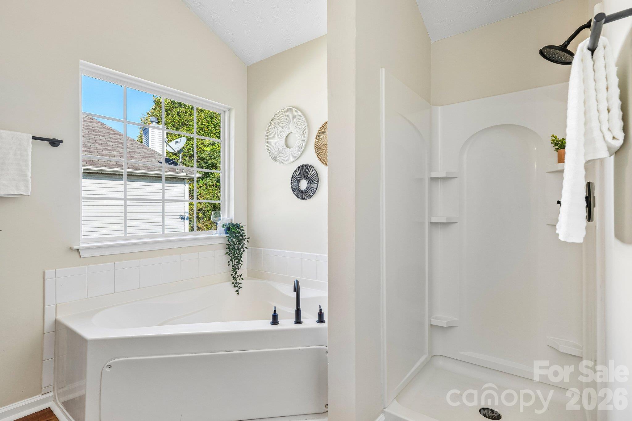 Single Family Residence at 5102 Eagle Creek Drive, Charlotte, photo 22 of 38