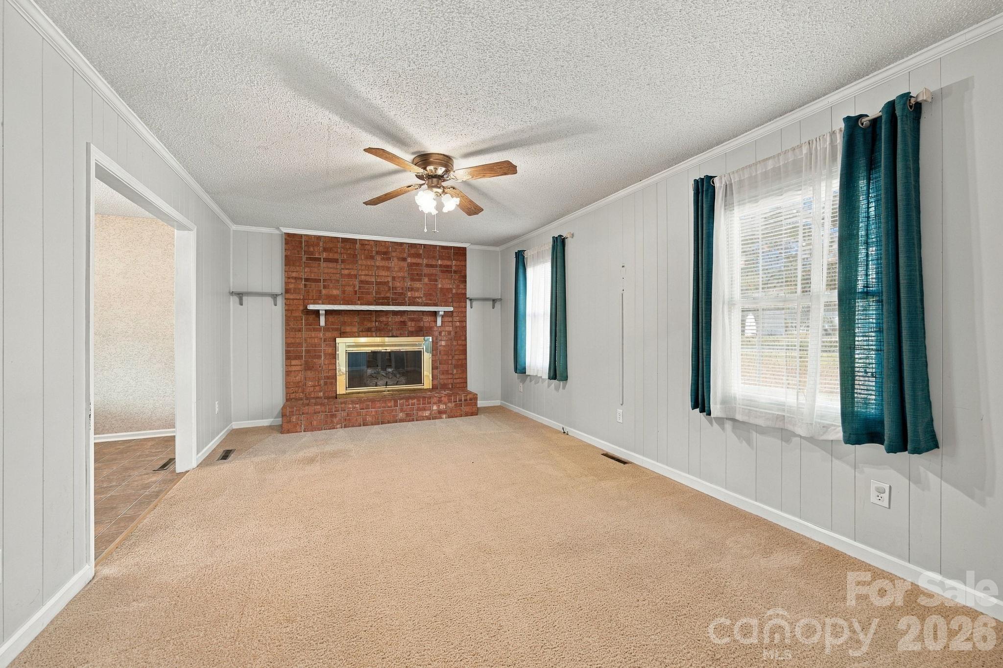 Single Family Residence at 610 Lancer Court NW, Concord, photo 8 of 48