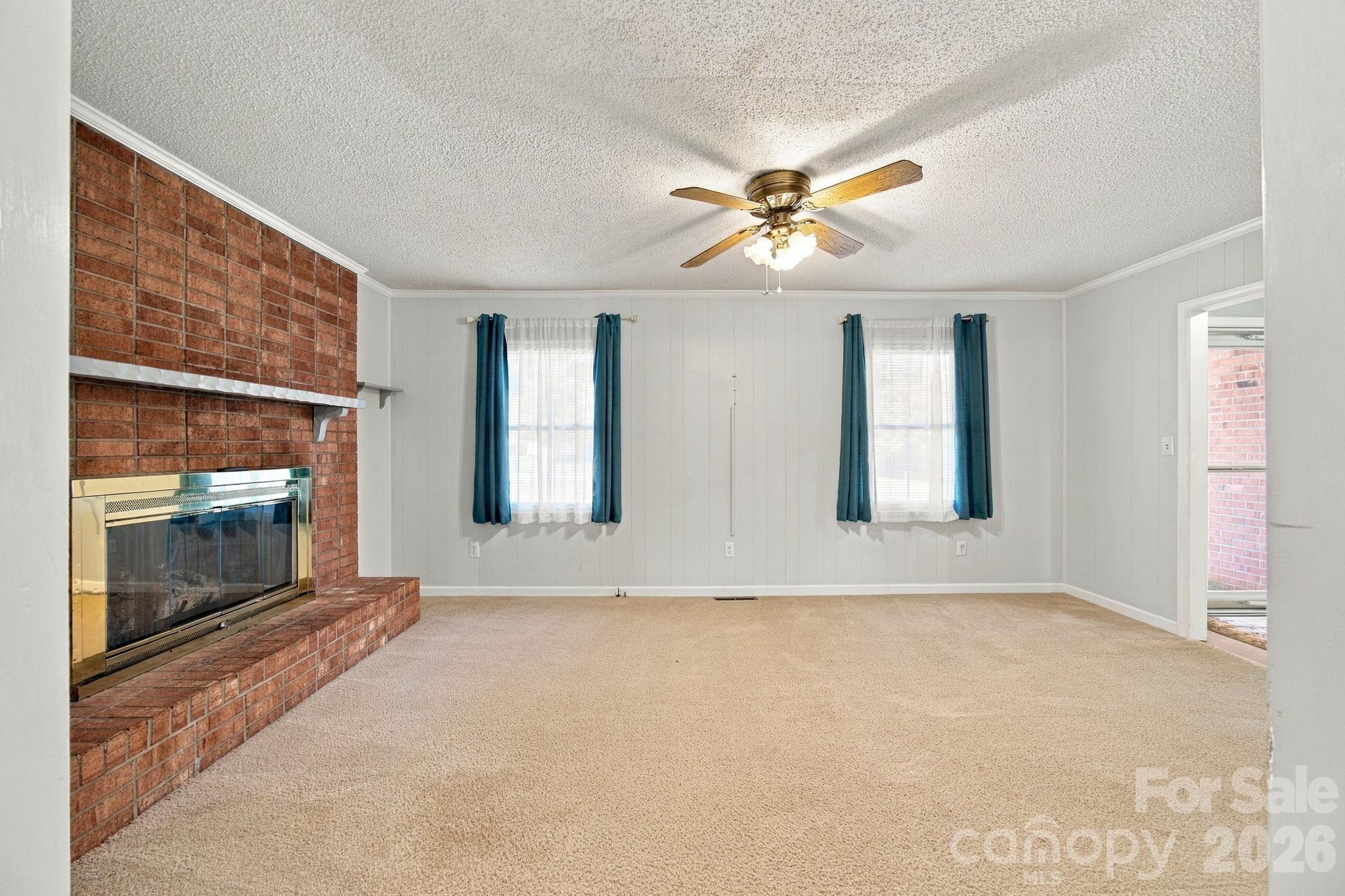 Single Family Residence at 610 Lancer Court NW, Concord, photo 11 of 48