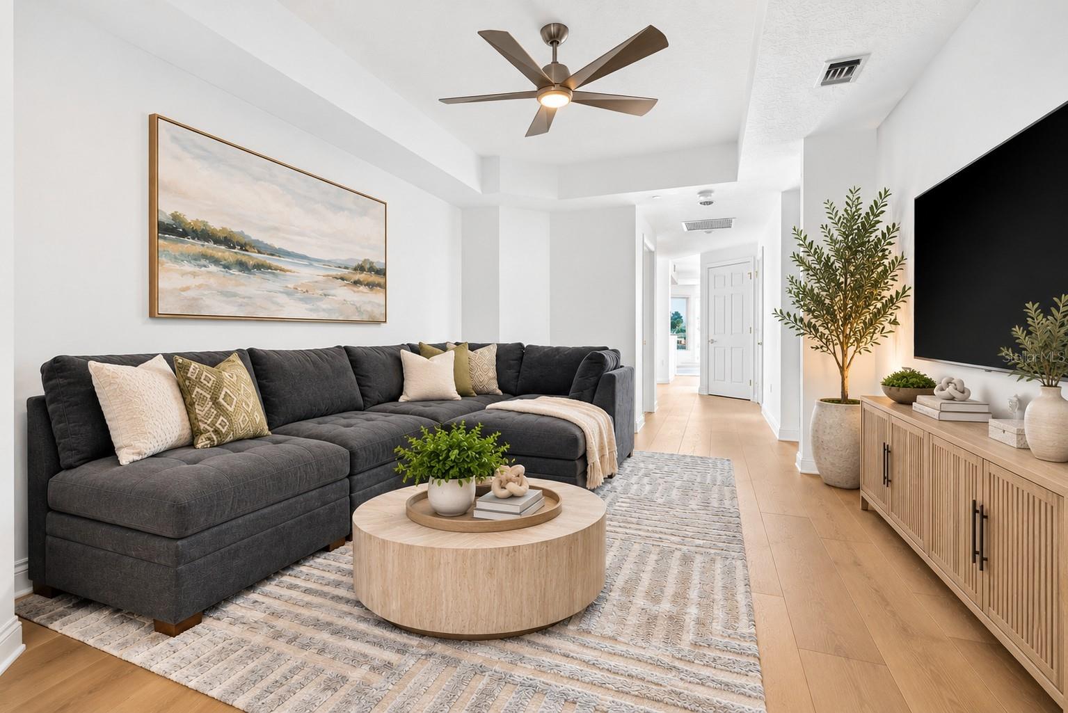 Vinoy Room perfect for Flex Space - 555 5TH AVE NE #332, ST PETERSBURG
