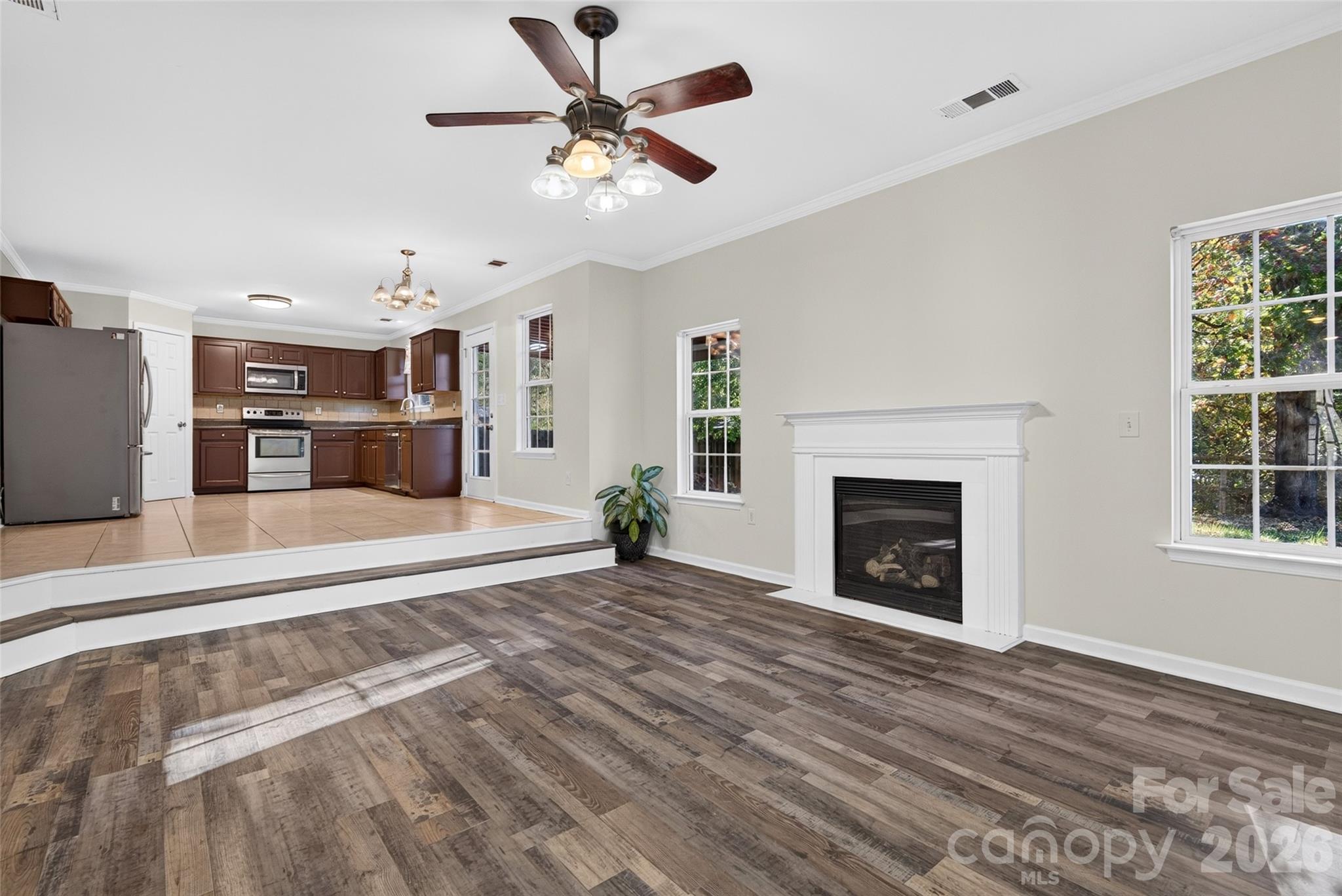 Single Family Residence at 144 Elba Drive, Mooresville, photo 8 of 23