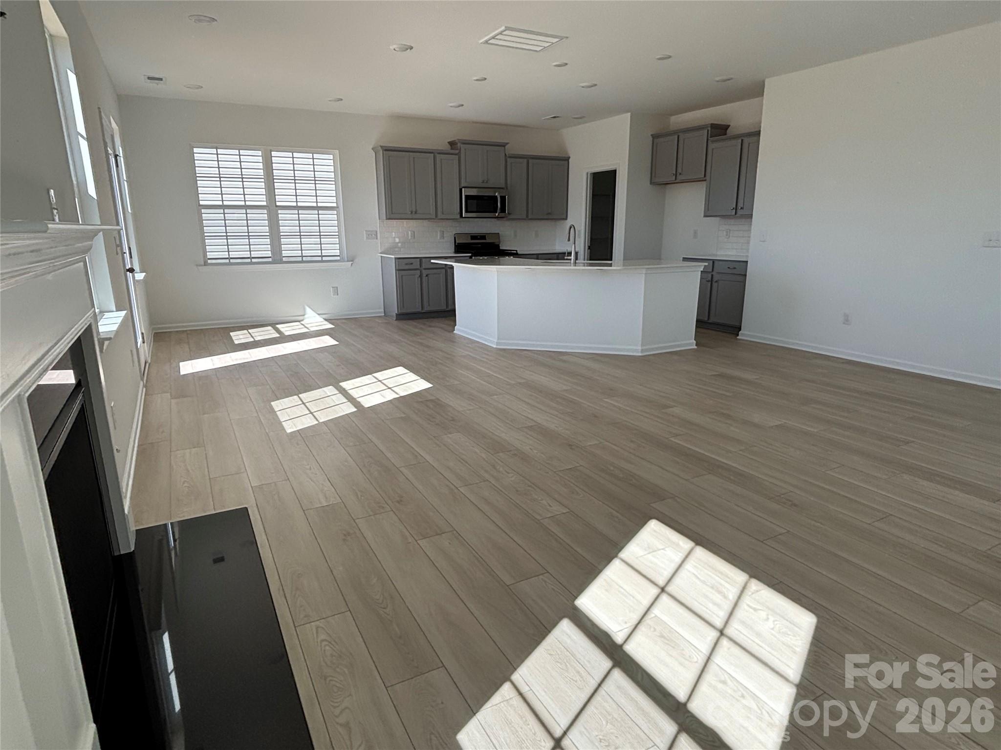 Bright, happy floors! - 1645 Grassy Knoll Trail, Maiden