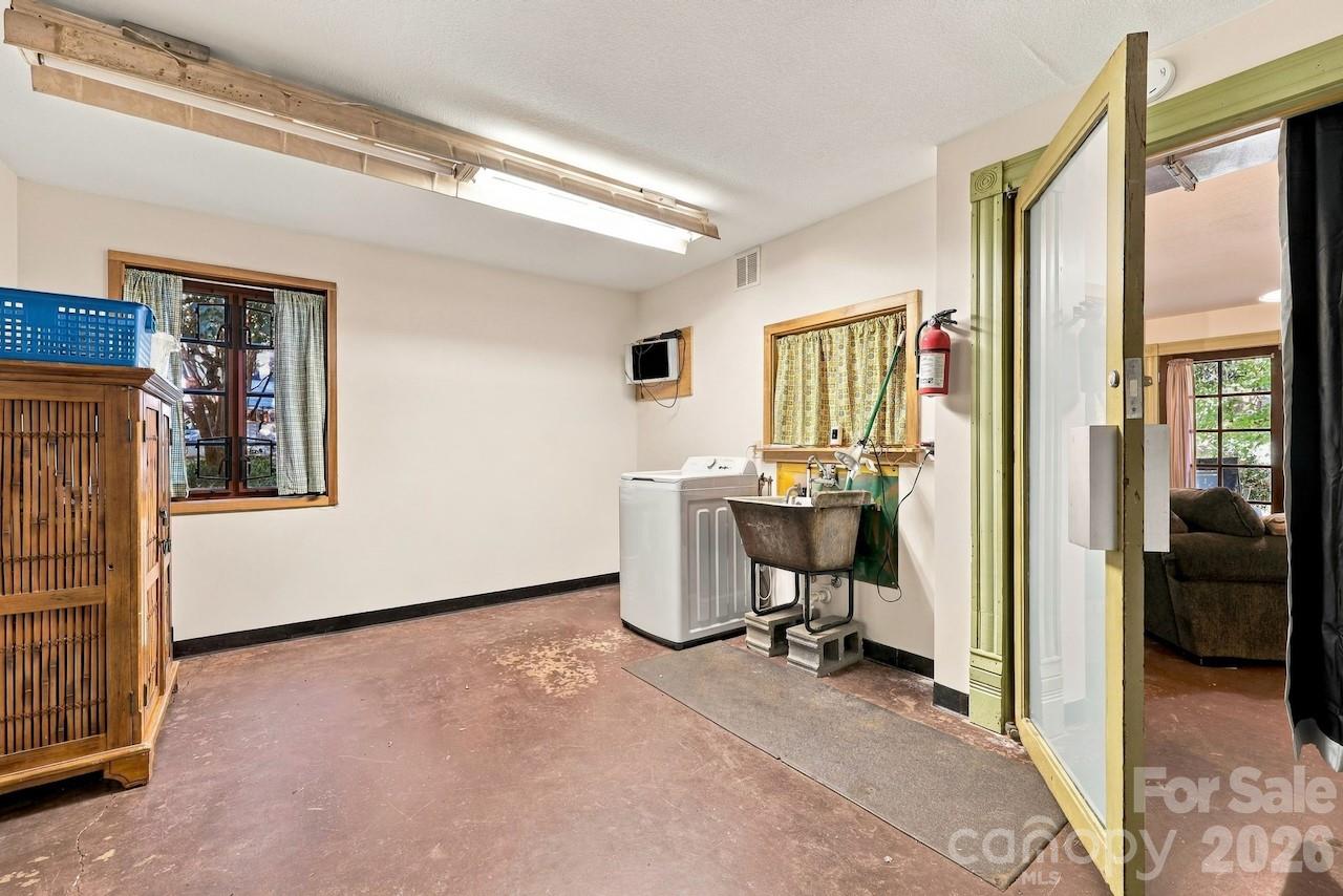 1st floor living area/retail/laundry - 297 Hillside Street, Asheville