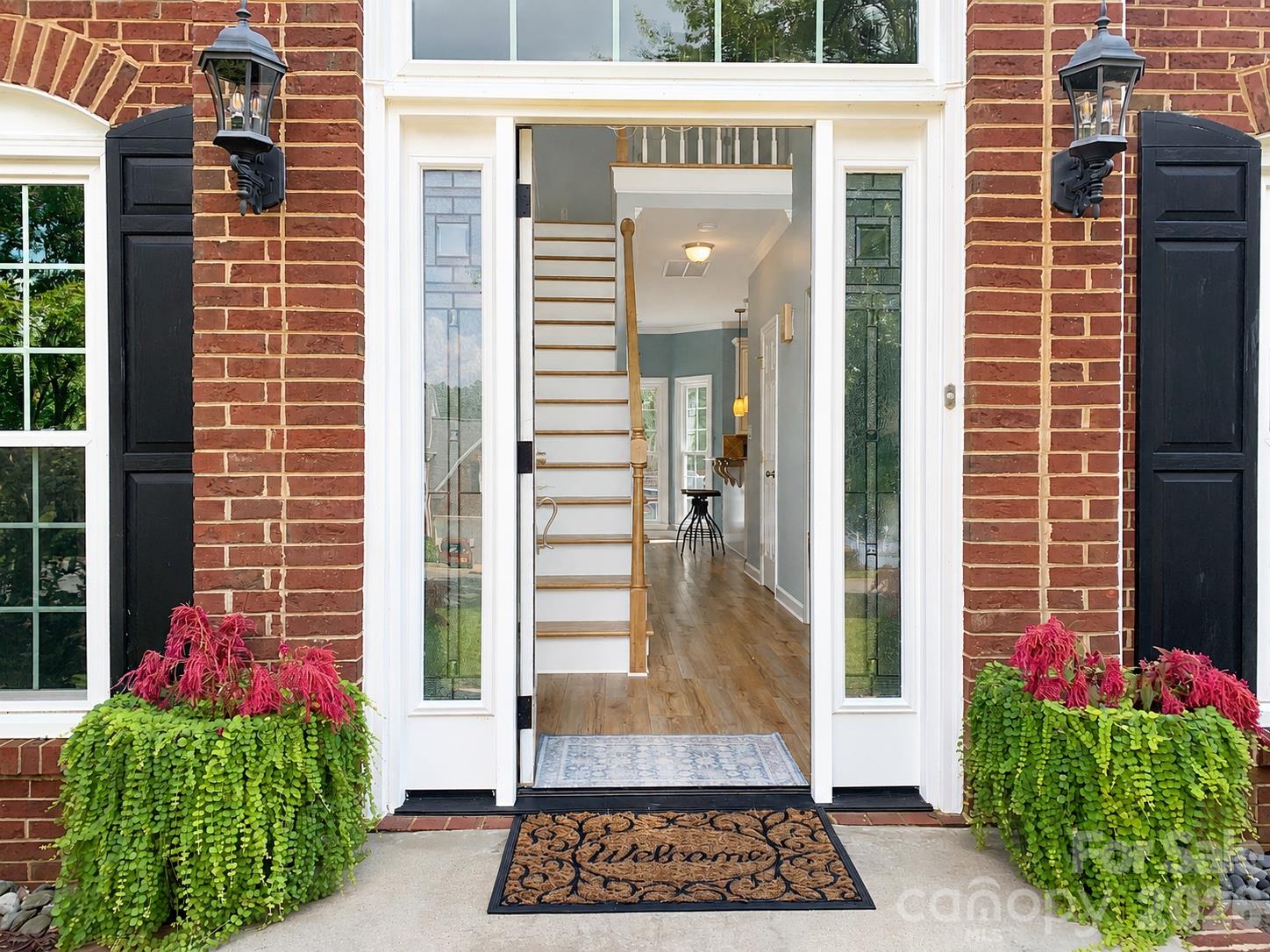 Beautifully maintained front entrance. - 635 Highland Ridge Road, Mooresville