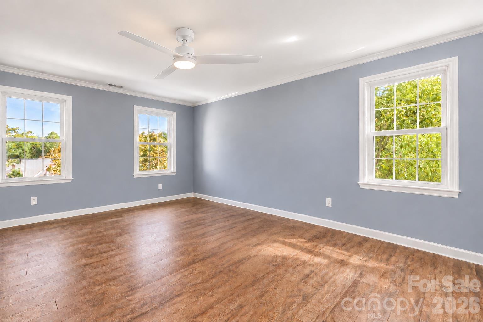 Ai enhanced, removed furniture and replaced ceiling fan. - 635 Highland Ridge Road, Mooresville