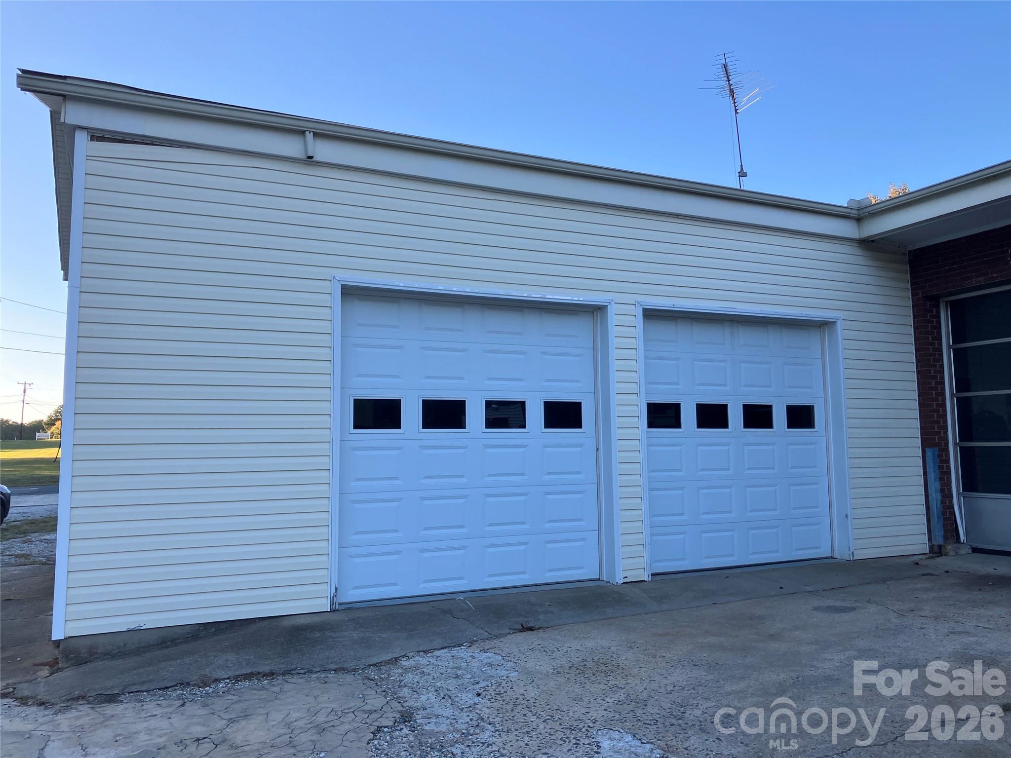 Automotive at 48642 E Hwy 52 Highway, Richfield, photo 4 of 26