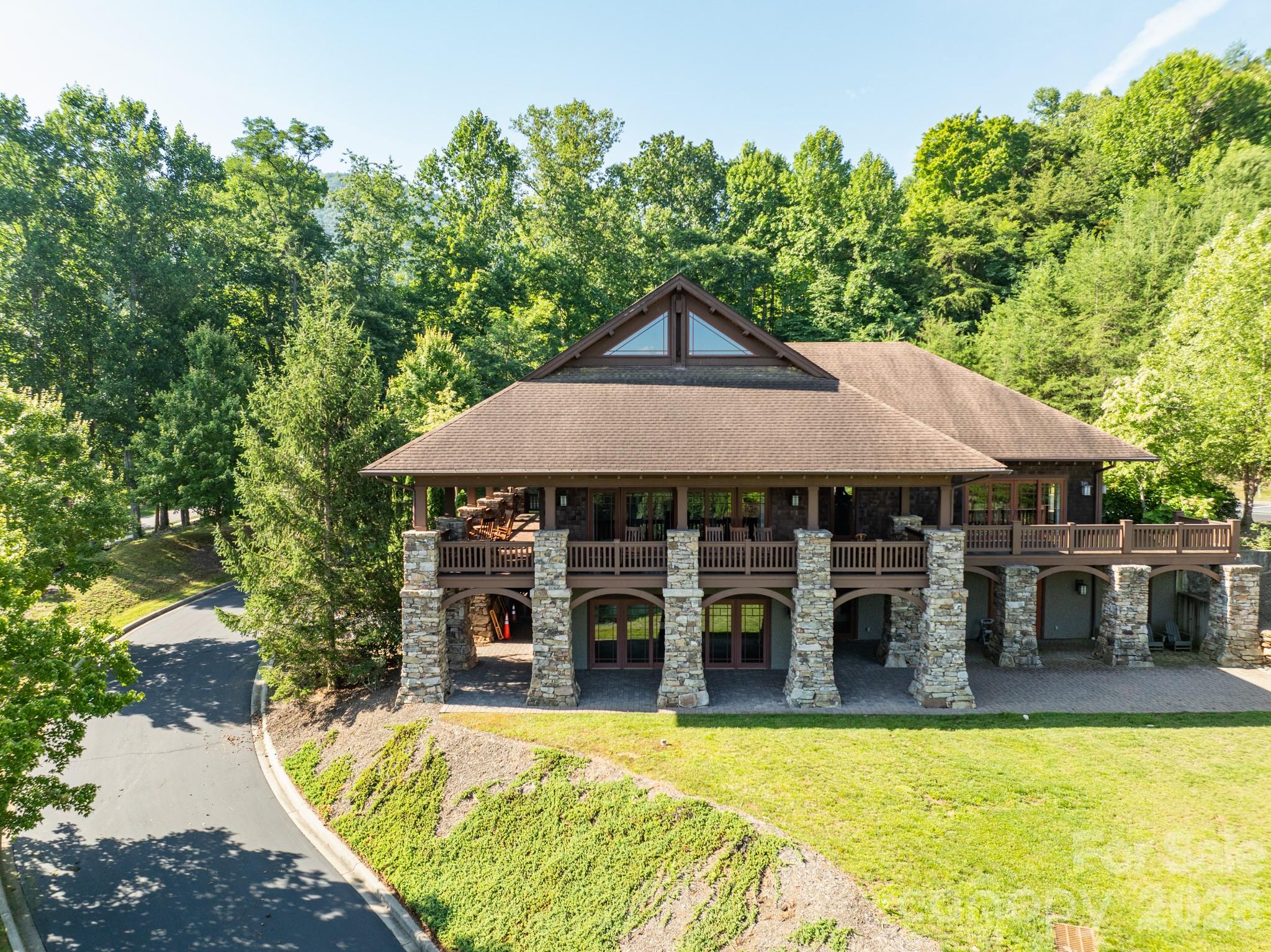 Clubhouse - 59 Old Greybeard Loop, Black Mountain