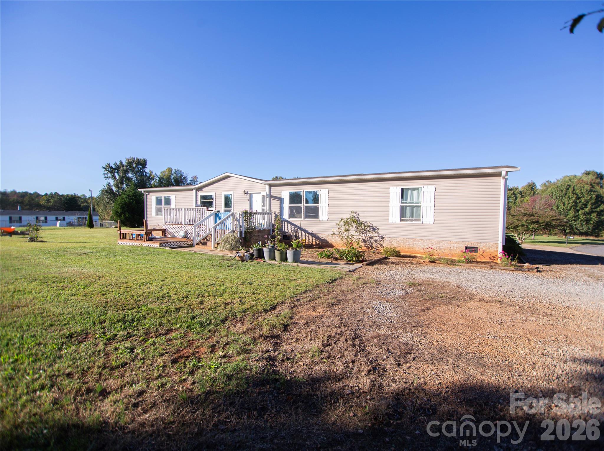 Single Family Residence at 104 Waynes Place, Kings Mountain, photo 2 of 19