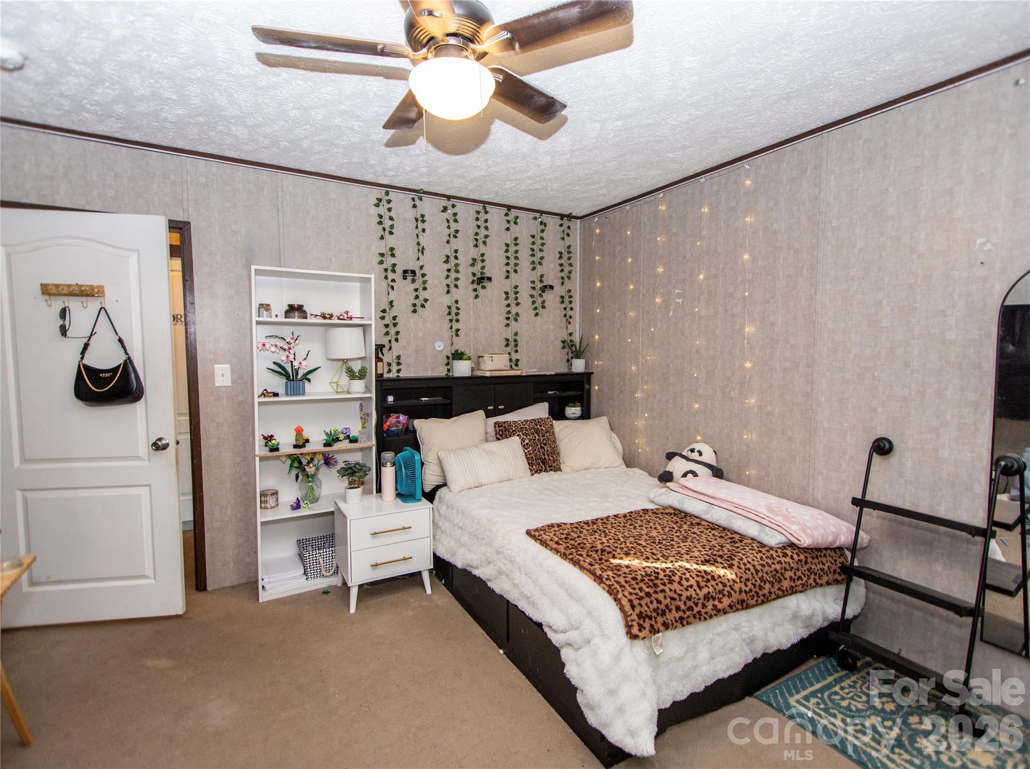 Single Family Residence at 104 Waynes Place, Kings Mountain, photo 11 of 19