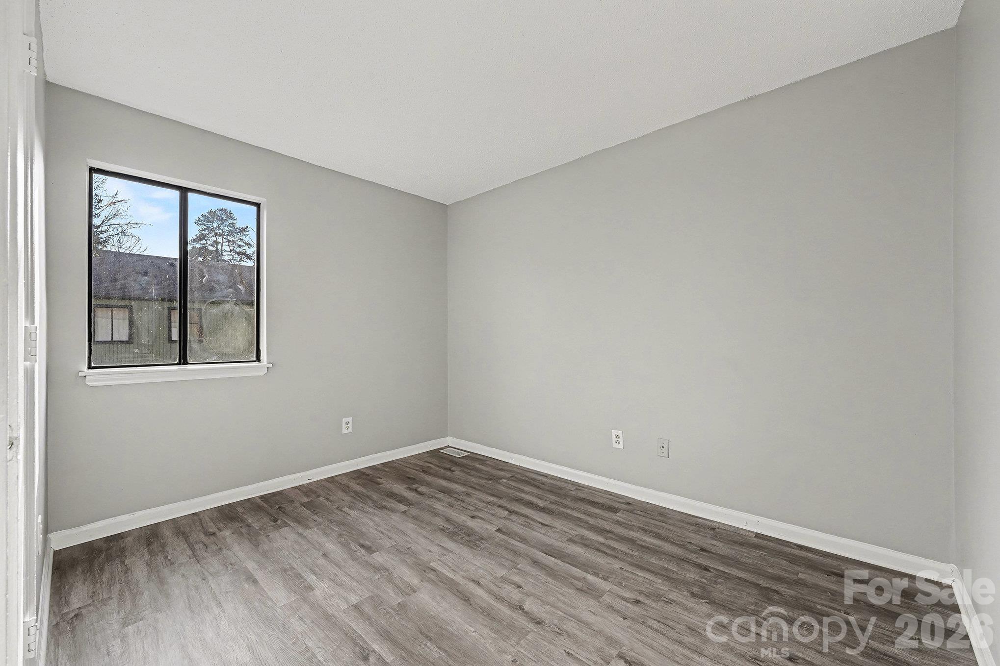 Townhouse at 6134 Bent Tree Court, Charlotte, photo 11 of 15