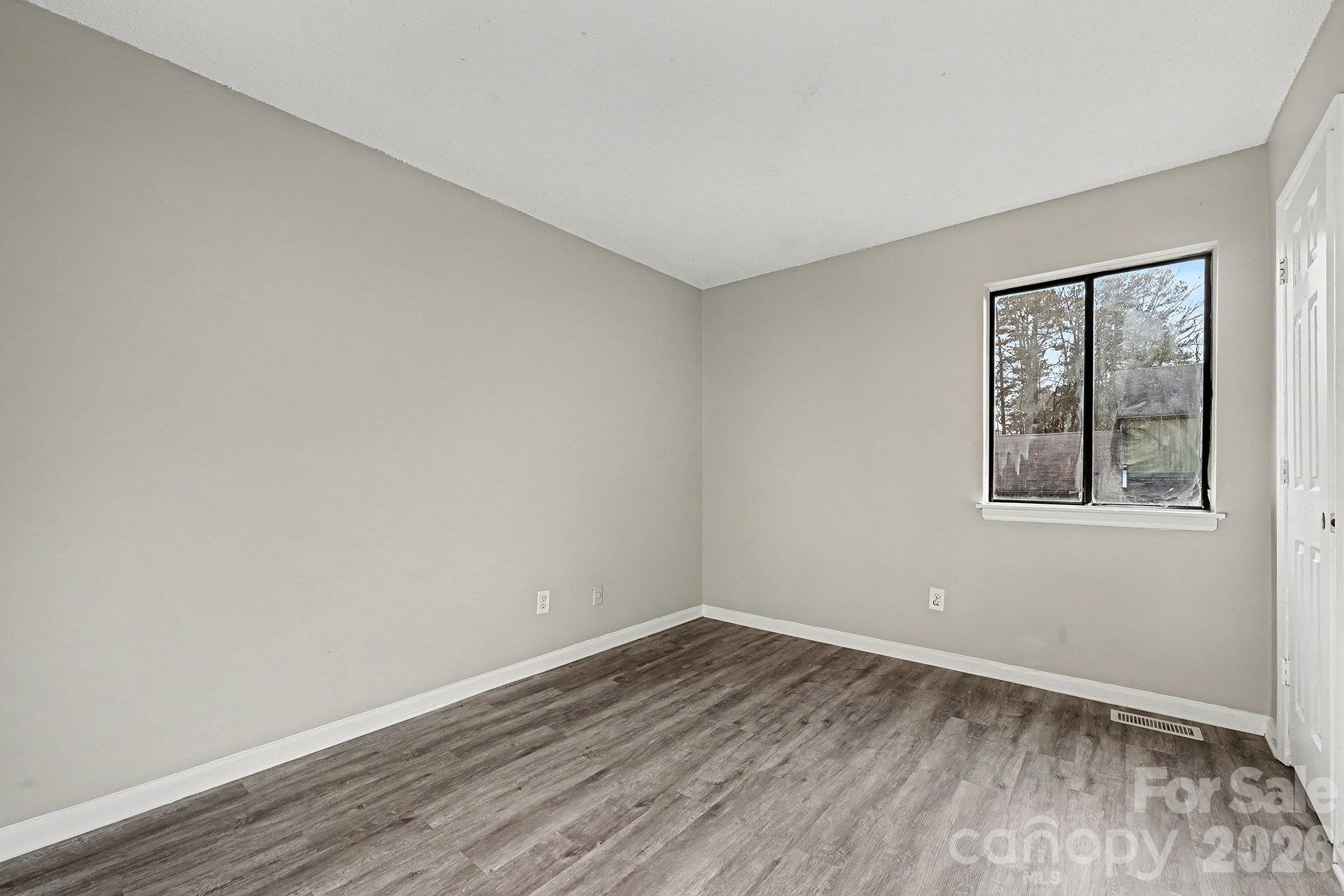 Townhouse at 6134 Bent Tree Court, Charlotte, photo 12 of 15