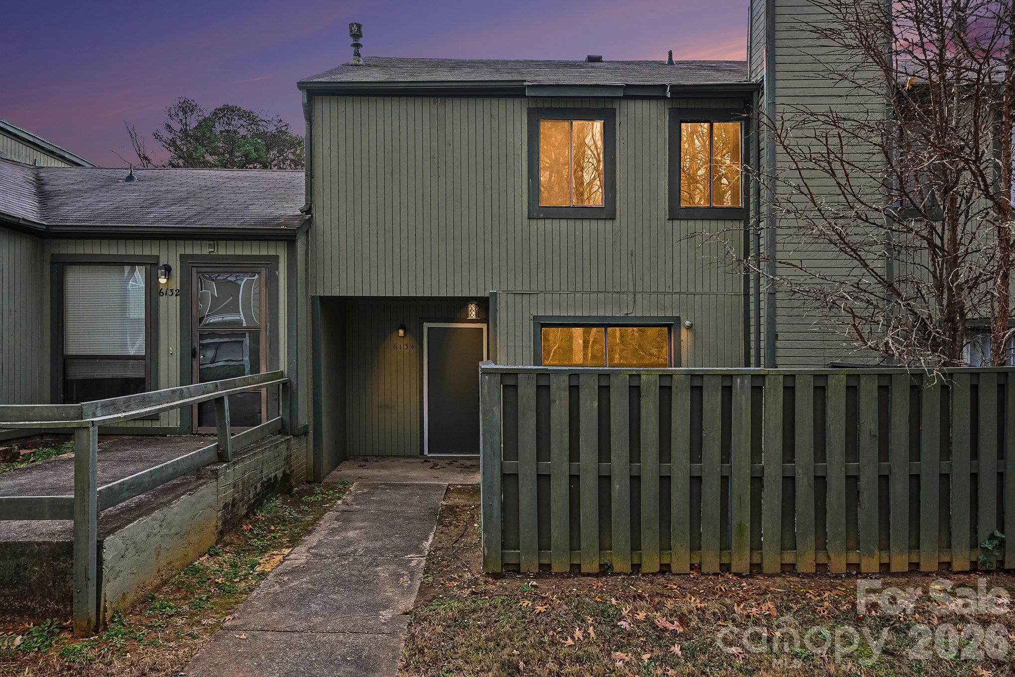 Townhouse at 6134 Bent Tree Court, Charlotte, photo 14 of 15