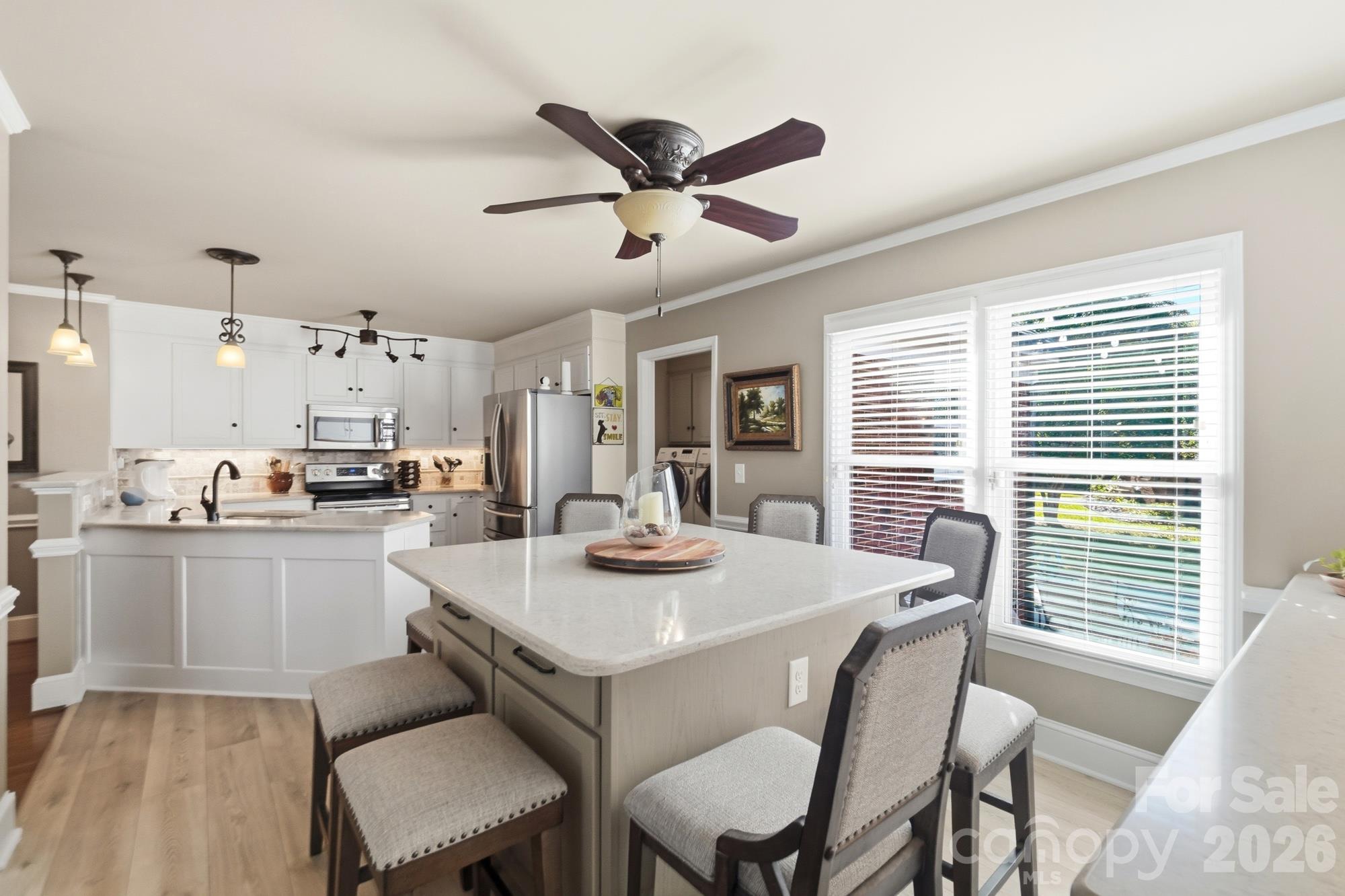 Breakfast nook - 100 Megan Court, Monroe
