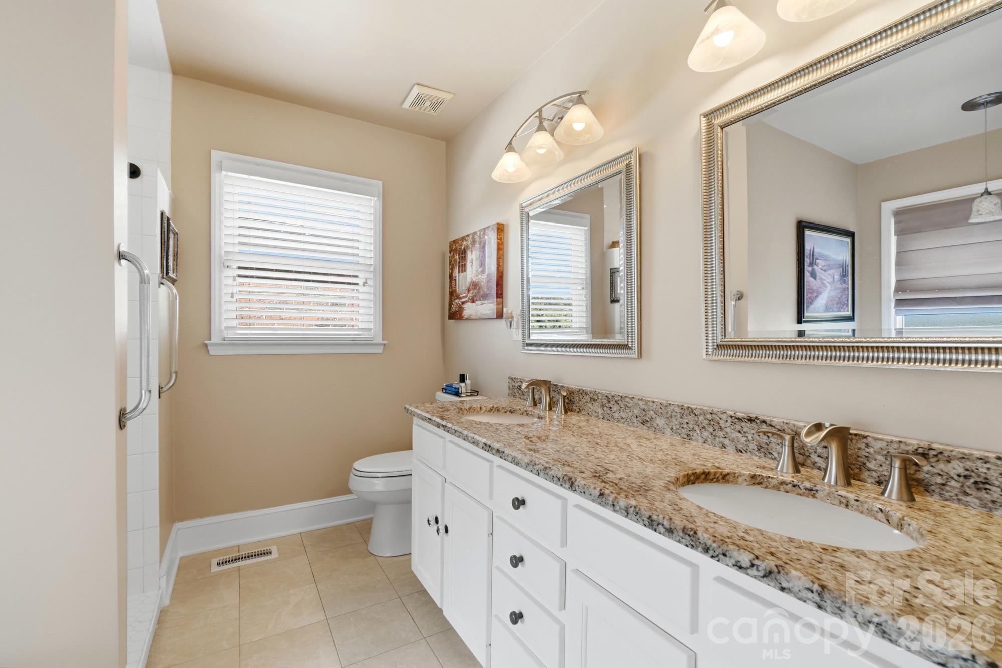 Full bath - 100 Megan Court, Monroe