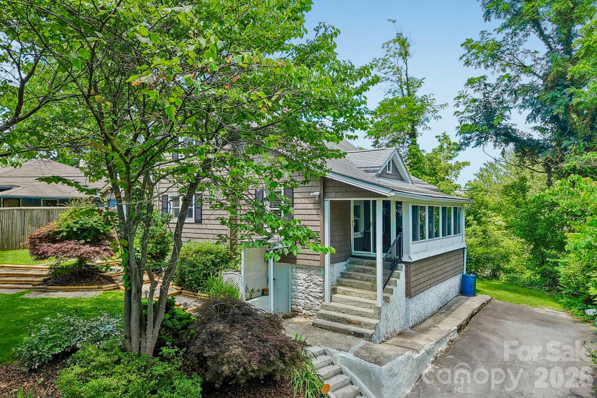 Single Family Residence at 23 Tuskeegee Street, Asheville, photo 4 of 45