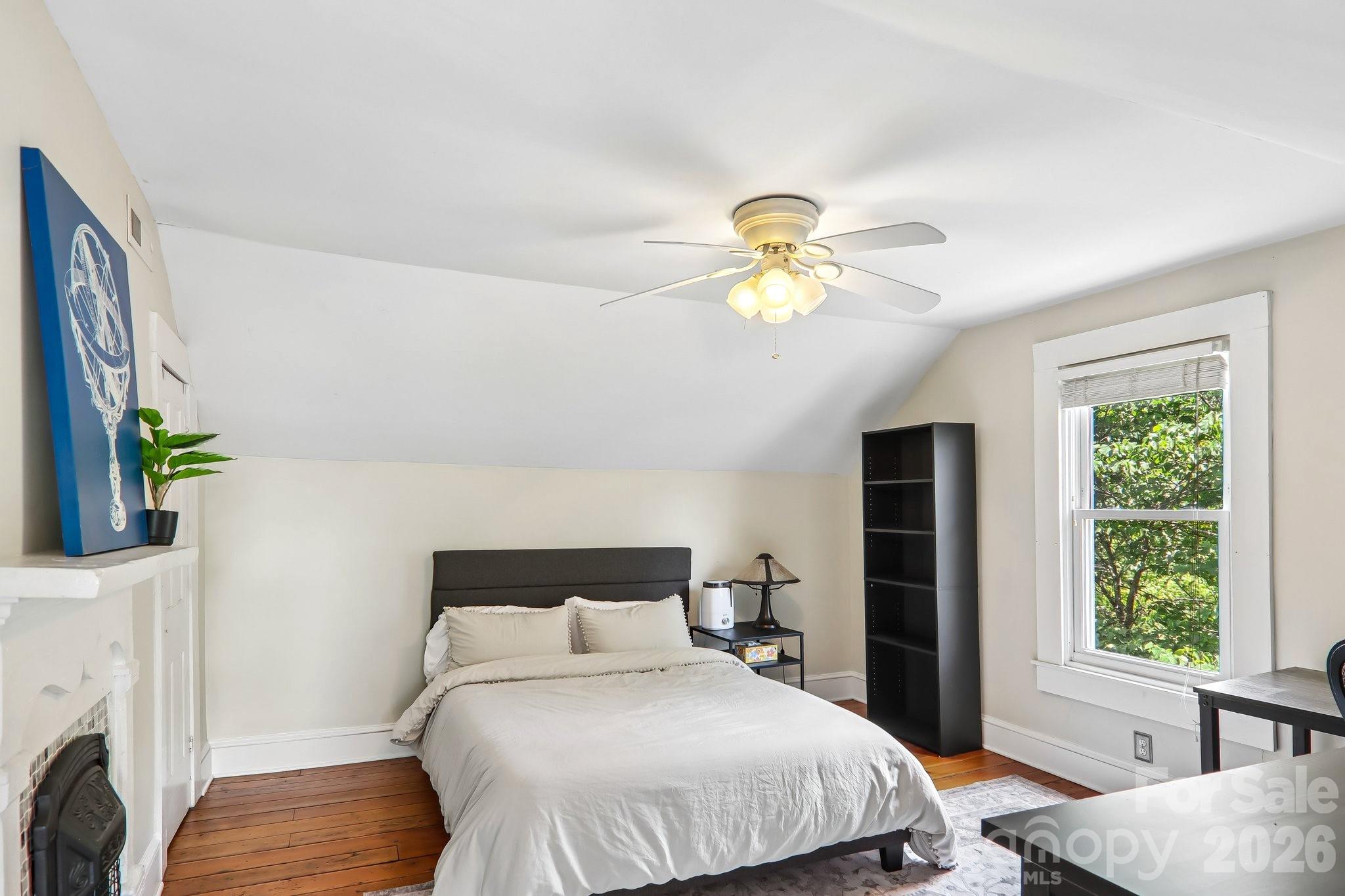 Upper bedroom 2 - 23 Tuskeegee Street, Asheville