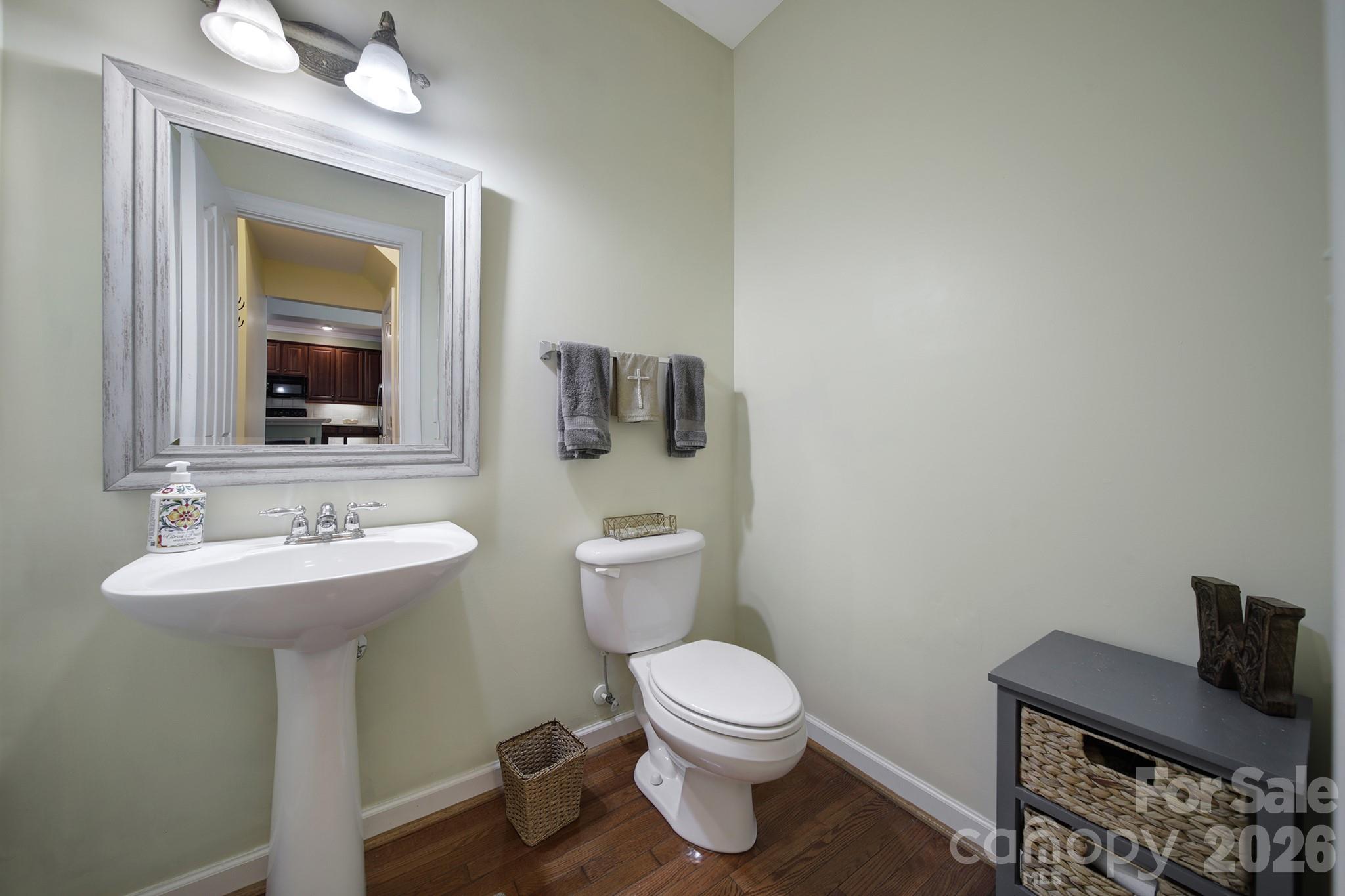 Single Family Residence at 105 Coburn Court, Fort Mill, photo 13 of 39