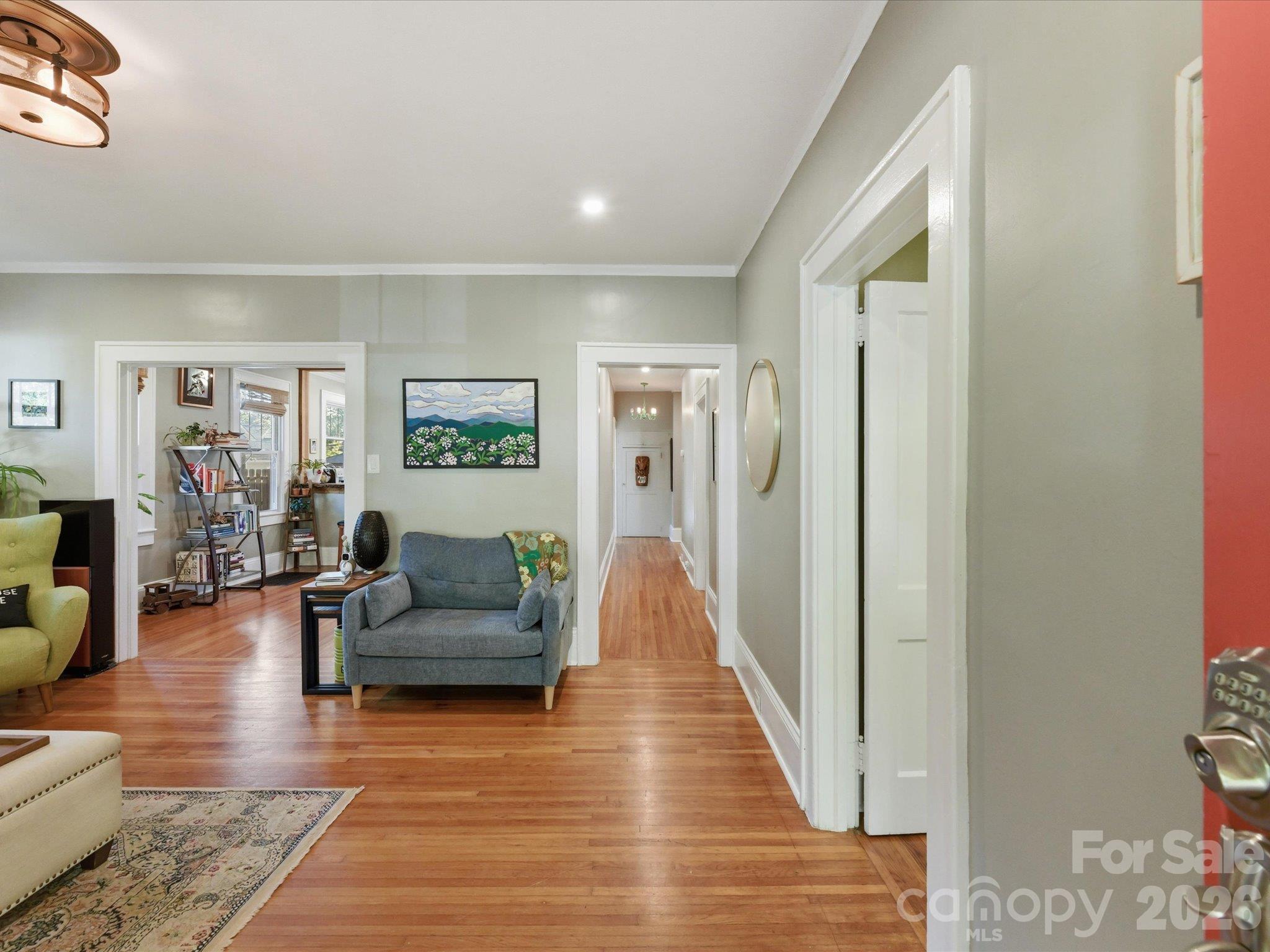 Single Family Residence at 415 West Boulevard, Charlotte, photo 8 of 43