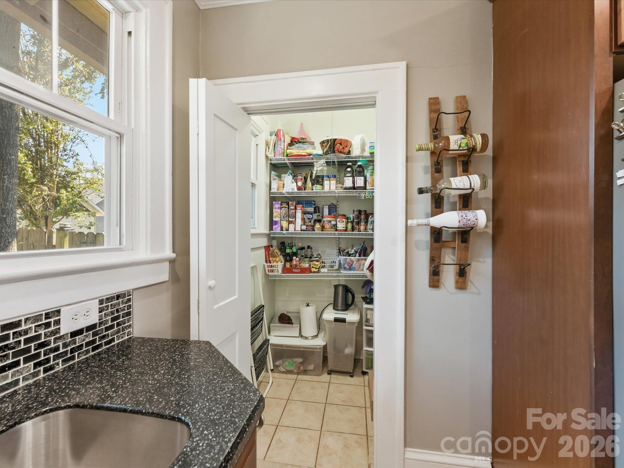 Walk In Pantry - 415 West Boulevard, Charlotte
