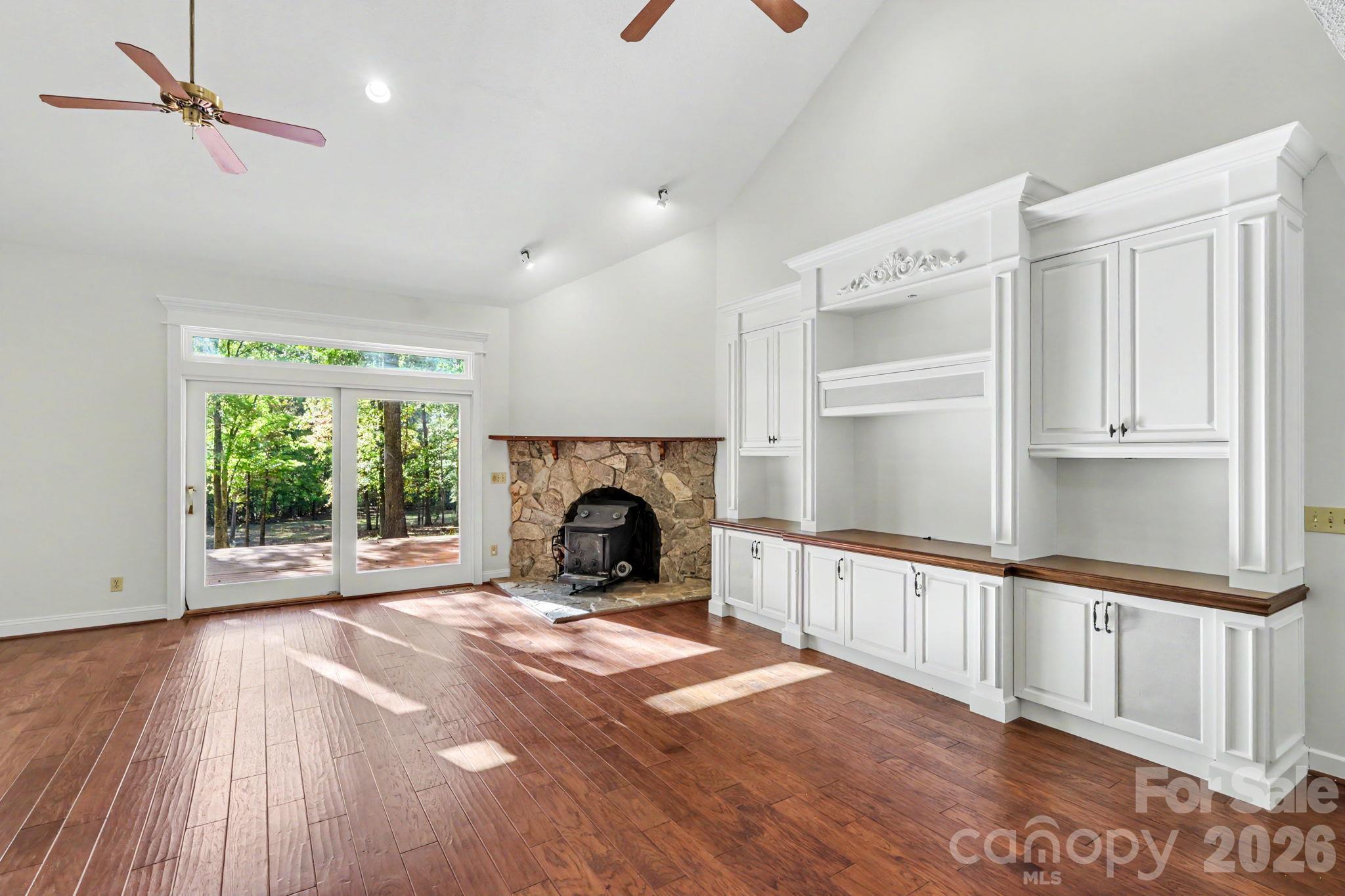 Living area - 5720 Stone Mill Road, Waxhaw