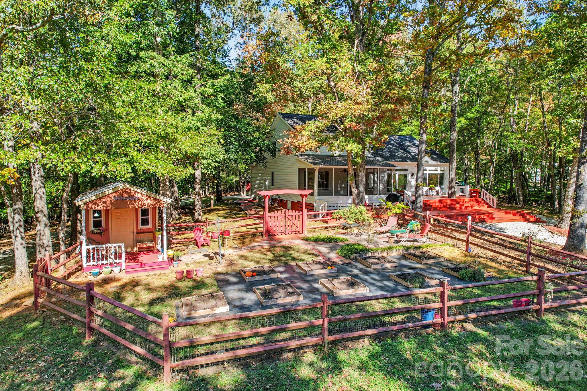 Garden - 5720 Stone Mill Road, Waxhaw