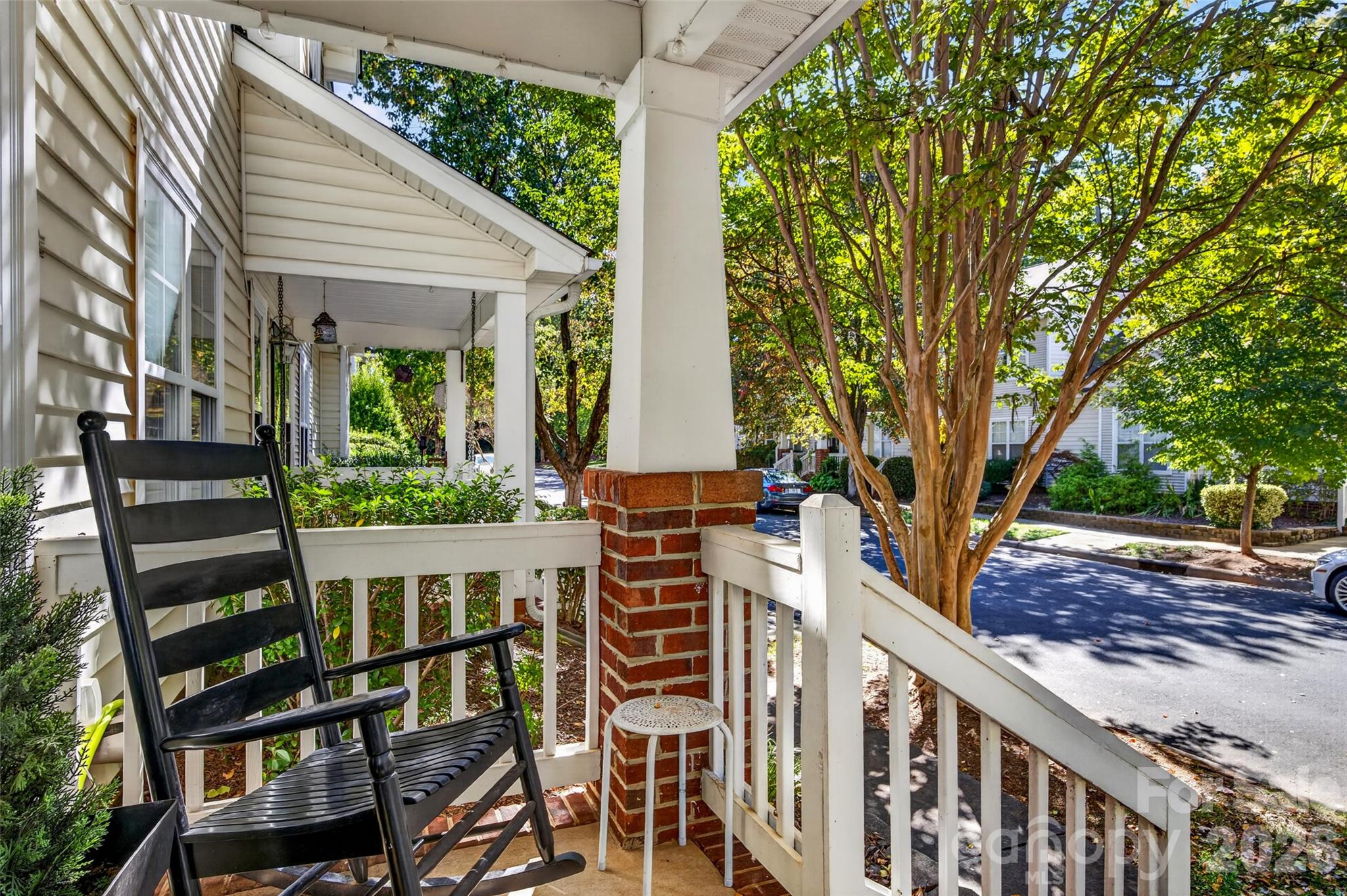 Townhouse at 8331 Brickle Lane, Huntersville, photo 5 of 39