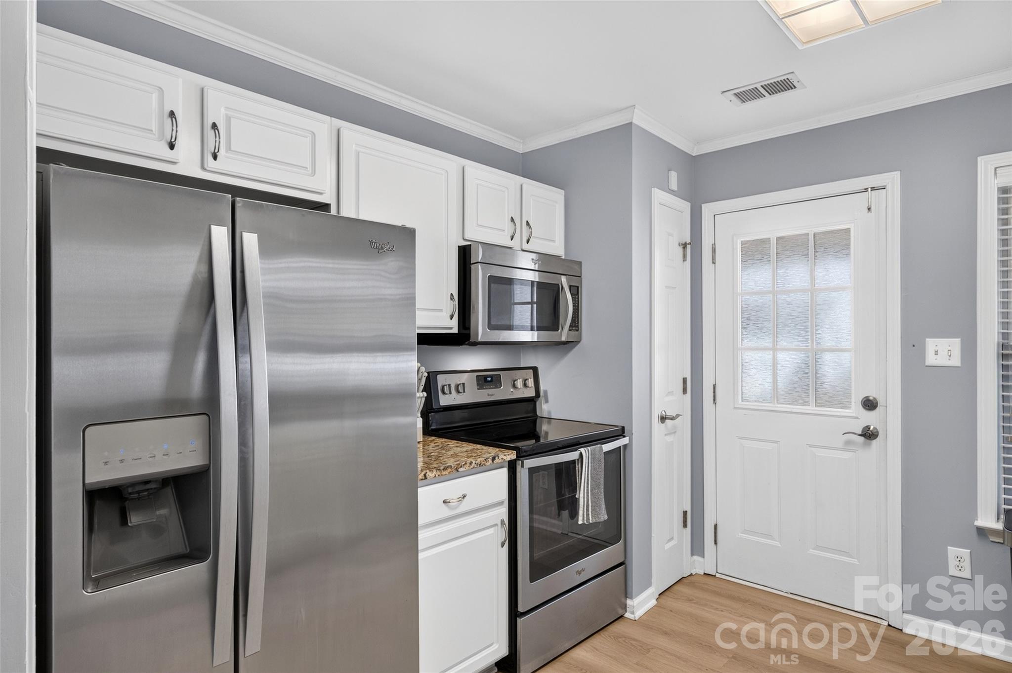 Townhouse at 8331 Brickle Lane, Huntersville, photo 14 of 39