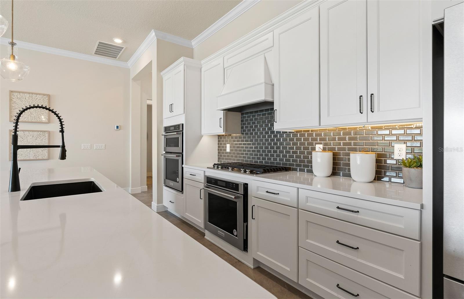 Model Home Design Only. Pictures and furnishings are for illustrative purposes only. Elevations, colors and options may vary. Furniture is for model home staging only. - 2342 BRANCHED OAK ROAD, ST CLOUD