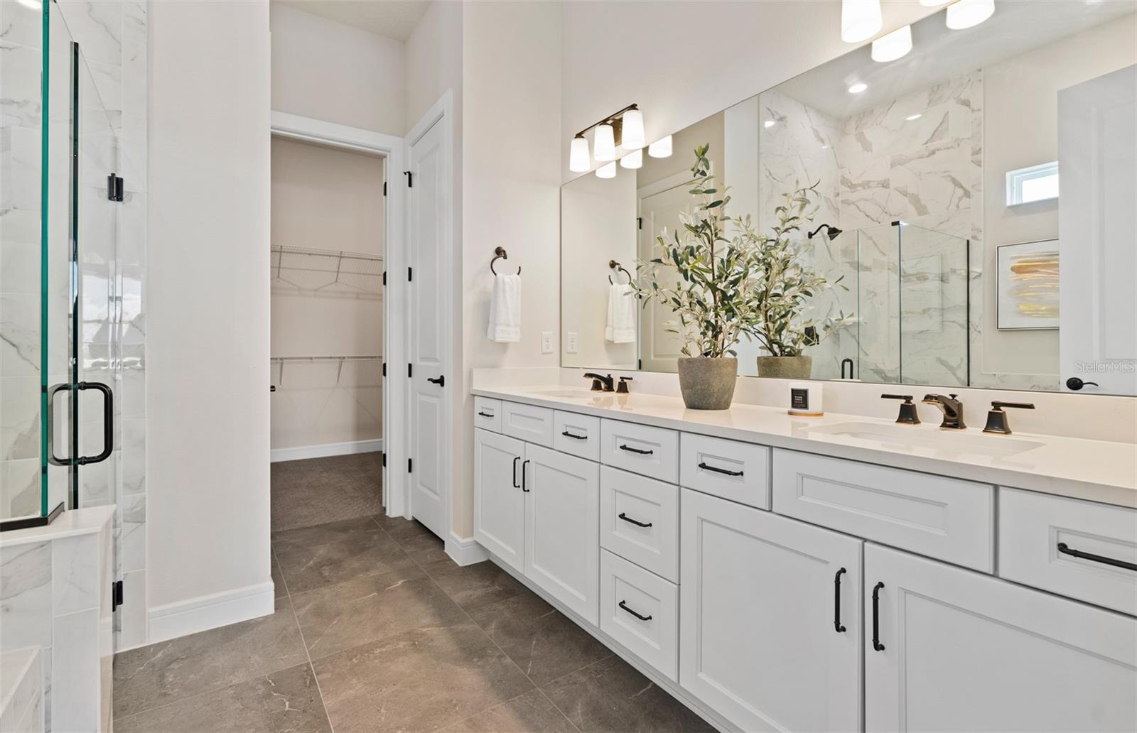 Model Home Design Only. Pictures and furnishings are for illustrative purposes only. Elevations, colors and options may vary. Furniture is for model home staging only. - 2342 BRANCHED OAK ROAD, ST CLOUD