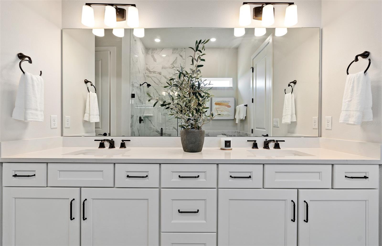 Model Home Design Only. Pictures and furnishings are for illustrative purposes only. Elevations, colors and options may vary. Furniture is for model home staging only. - 2342 BRANCHED OAK ROAD, ST CLOUD