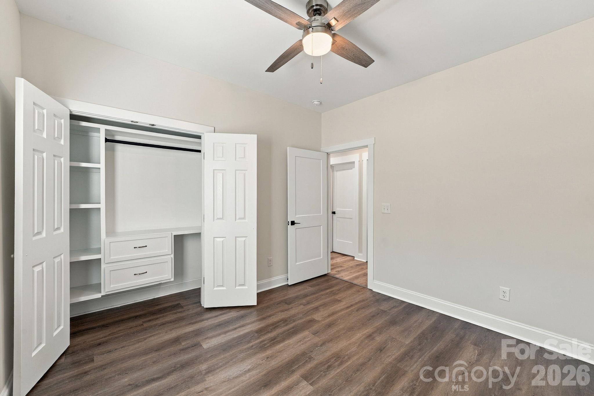 Custom closets in all rooms - 4224 Pebblebrook Circle, Concord