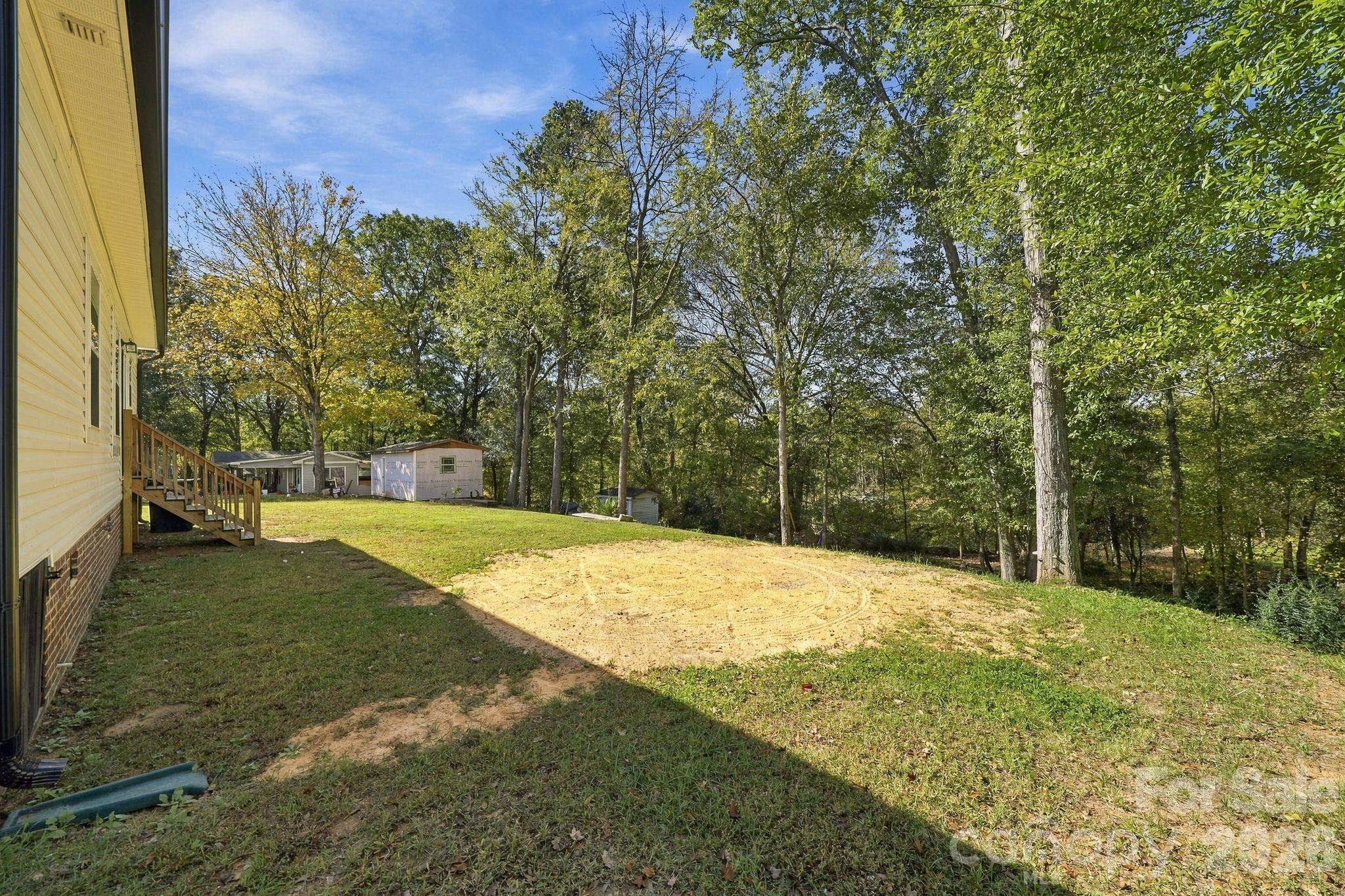 Spacious backyard with shed to convey - 4224 Pebblebrook Circle, Concord