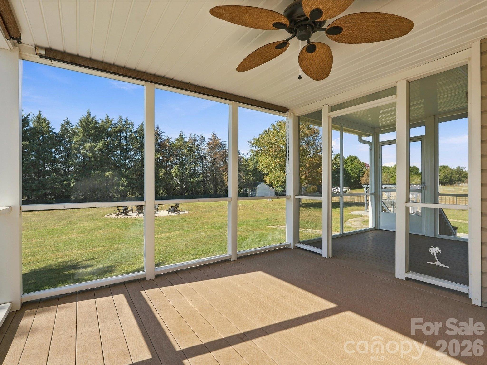 Single Family Residence at 106 Sterling Drive, York, photo 16 of 47