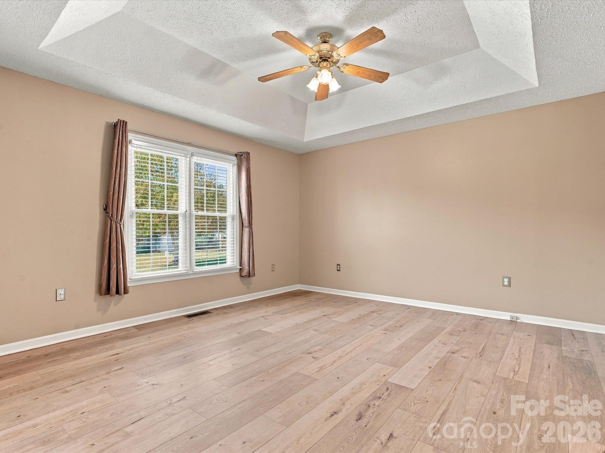 Single Family Residence at 106 Sterling Drive, York, photo 17 of 47