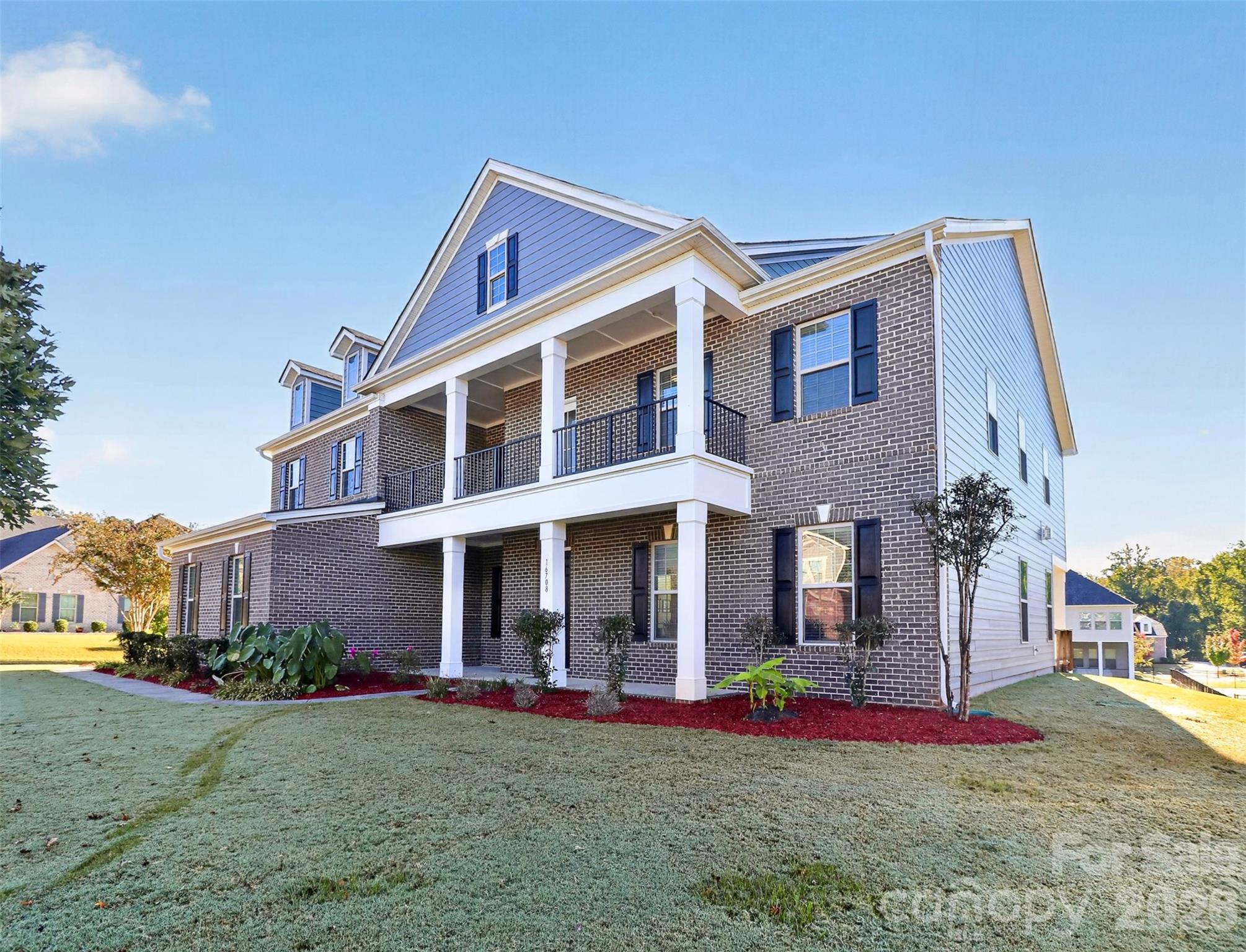 Single Family Residence at 16708 Monocacy Boulevard, Huntersville, photo 4 of 40