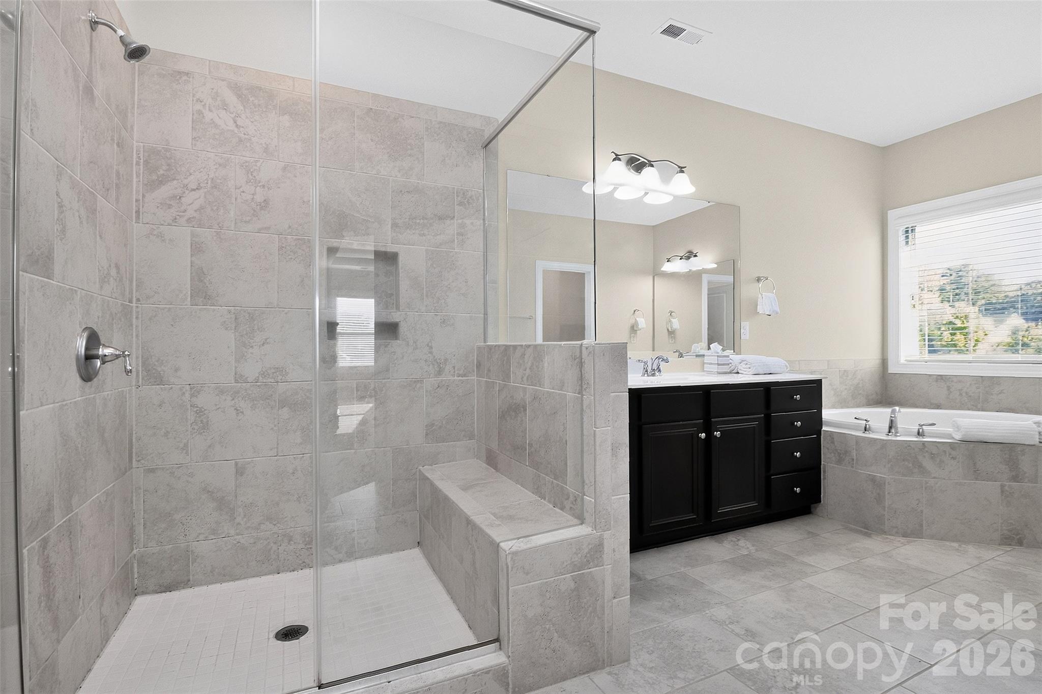 Primary BA with walk-in shower and dual vanities - 16708 Monocacy Boulevard, Huntersville