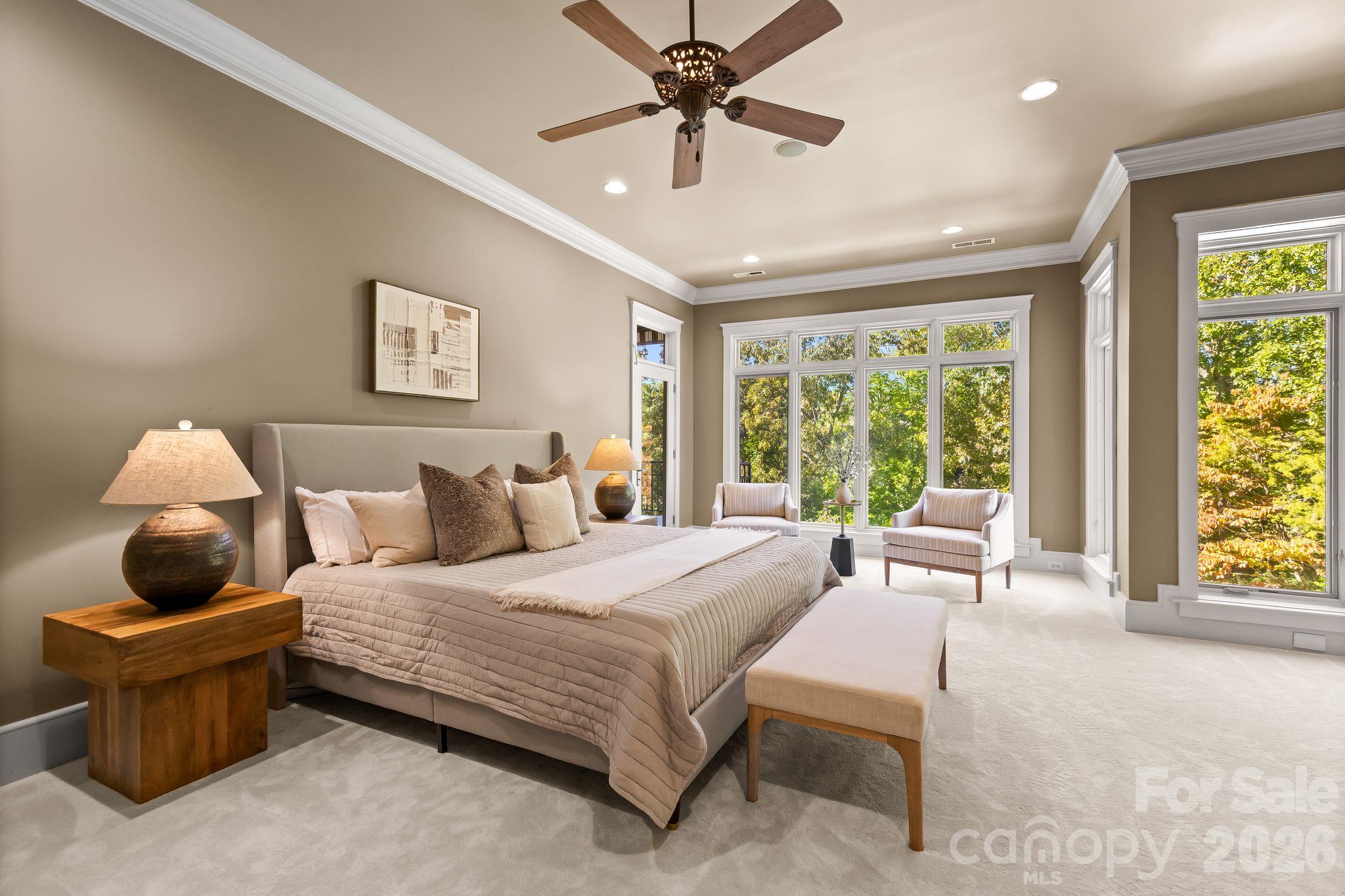 Single Family Residence at 14606 Jockeys Ridge Drive, Charlotte, photo 5 of 46